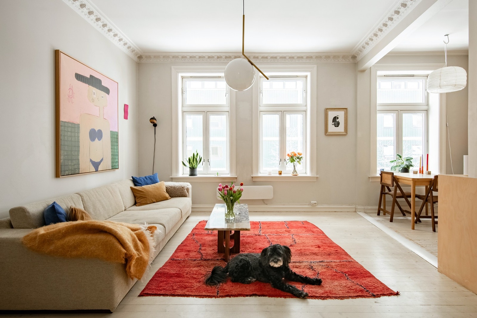 Dette er en rålekker og klassisk bolig beliggende i rolige omgivelser på Enerhaugen. Galleribilde