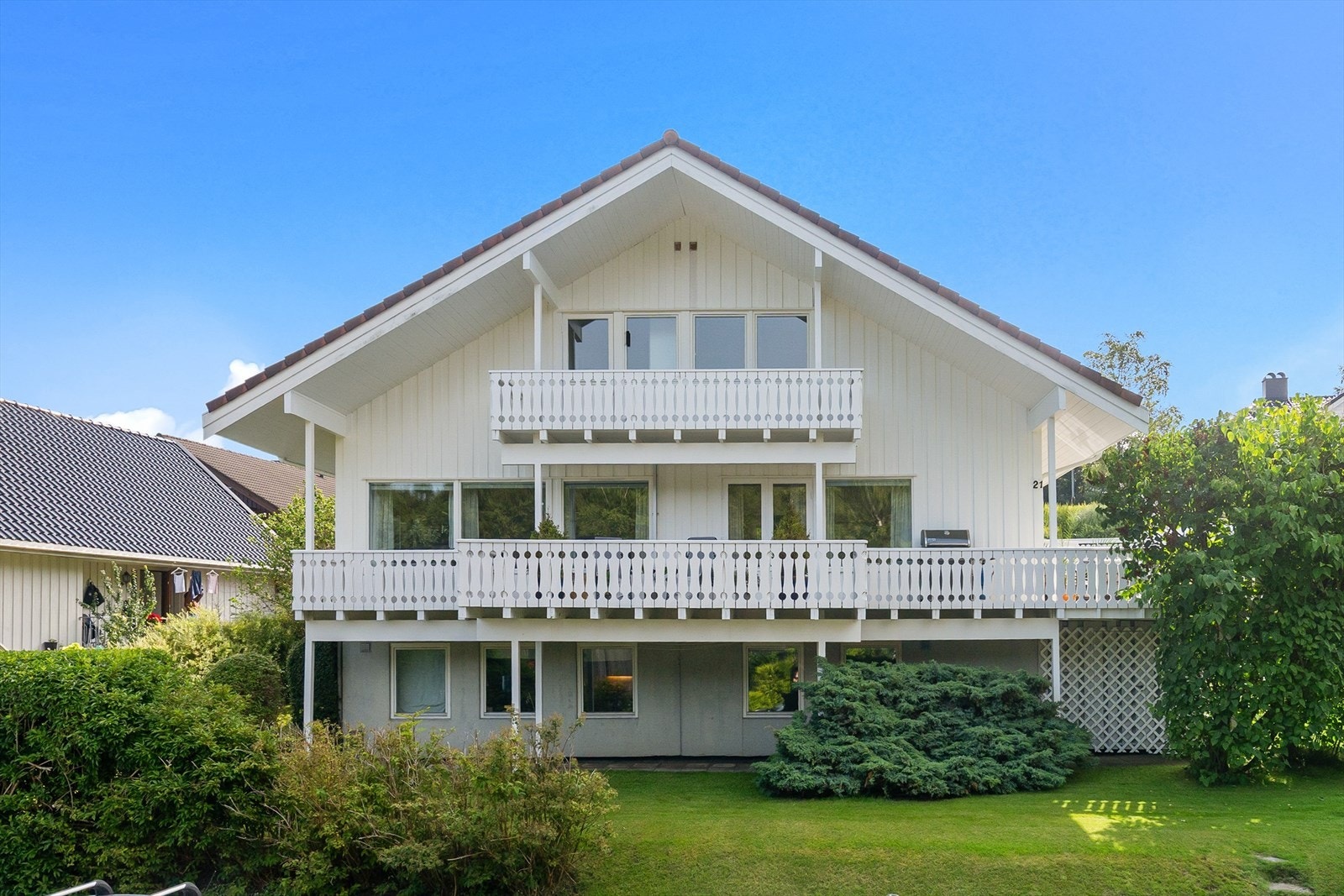 EiendomsMegler 1 v/ Thomas Fanebust presenterer Madlaforen 21A. Foto: Trond-Erik Husvæg. Galleribilde