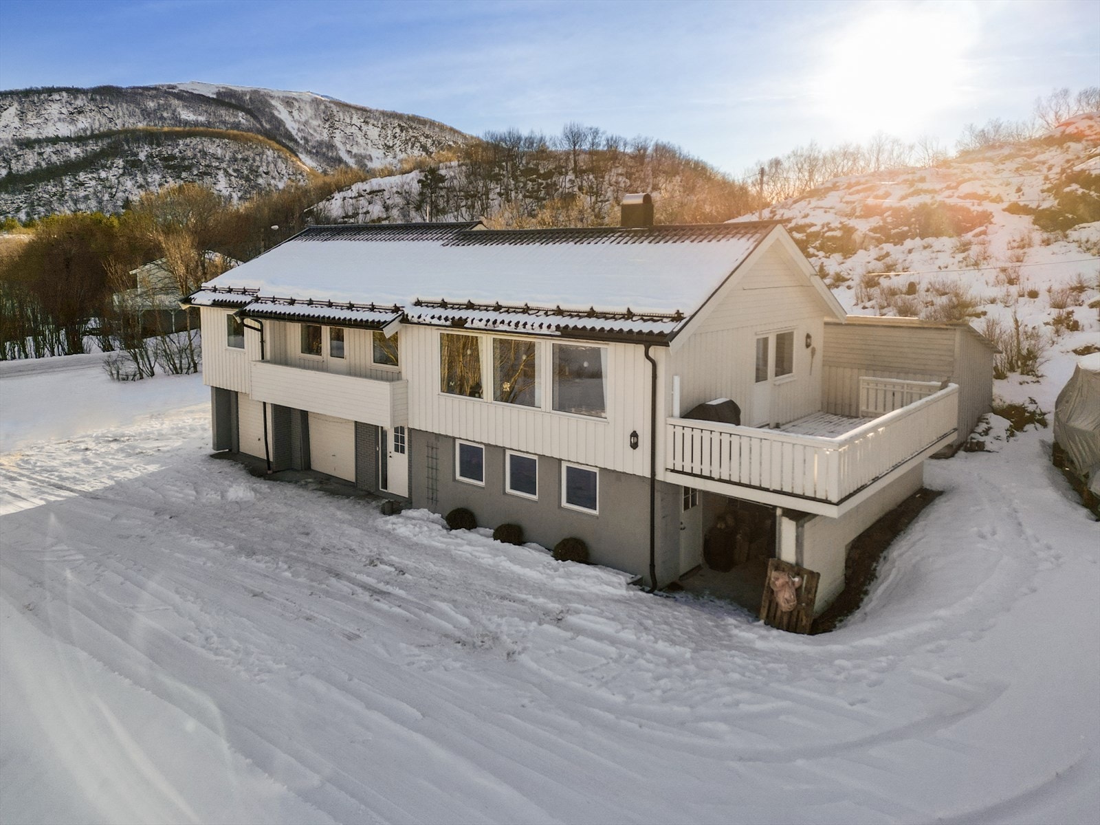 Boligen har to balkonger på totalt ca. 27 kvm. Galleribilde