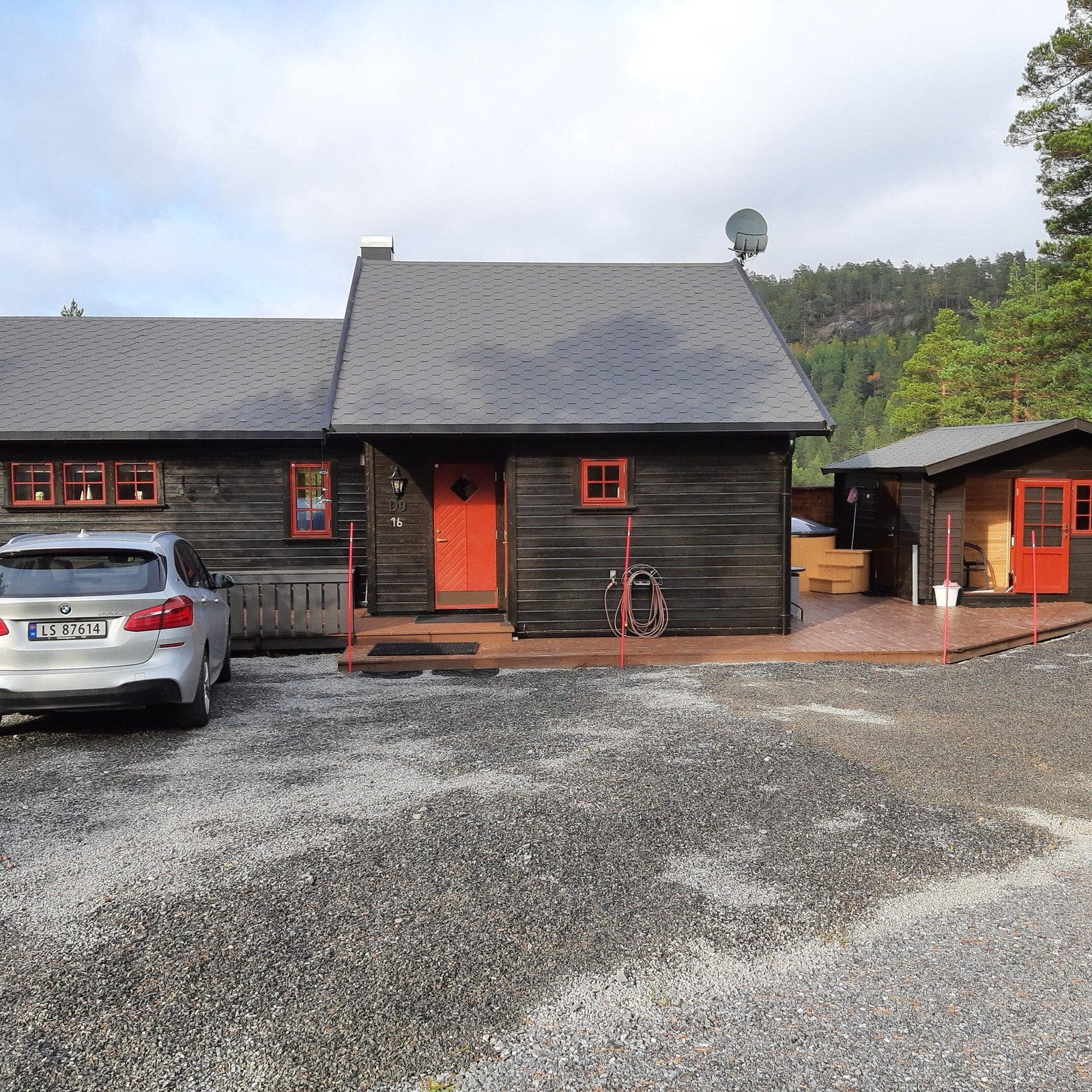 Foto tatt av selger. Galleribilde