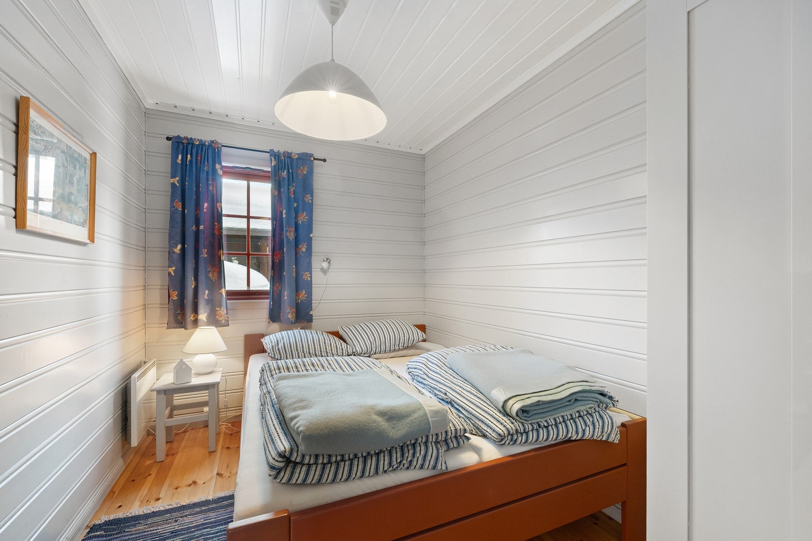 De to øvrige soverommene er praktisk innredet og egner seg godt som barne, gjeste eller familierom. Galleribilde