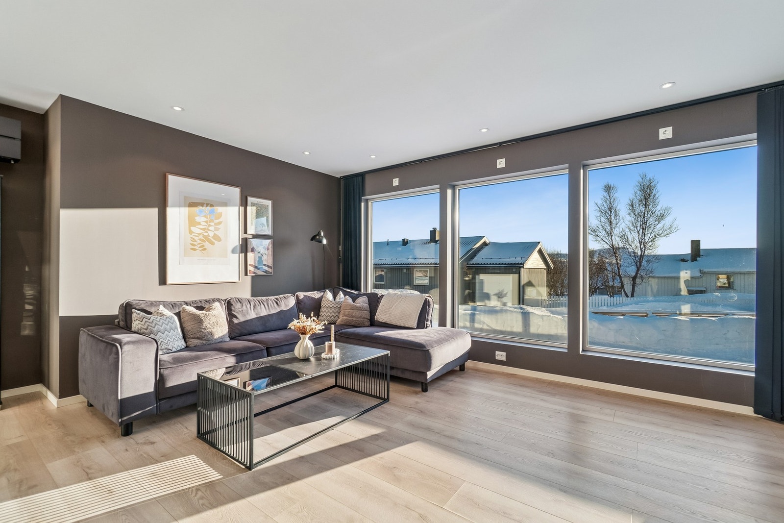 Her får du en flott og modernisert familiebolig i et barnevennlig nabolag på Prærien. Galleribilde