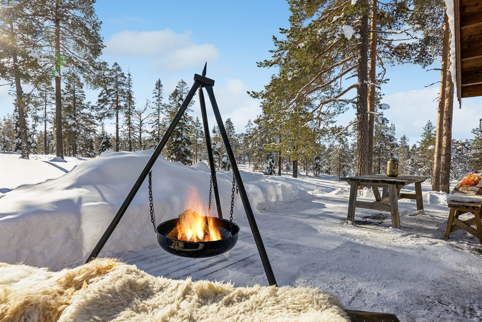 Bålpanne for stemningsfulle kvelder utendørs, året rundt. Galleribilde