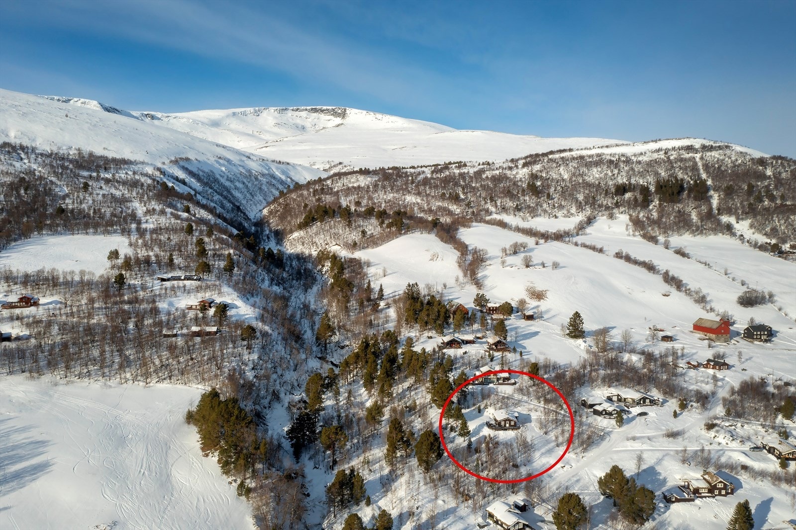 Området består hovedsakelig av spredt fritidsbebyggelse Galleribilde