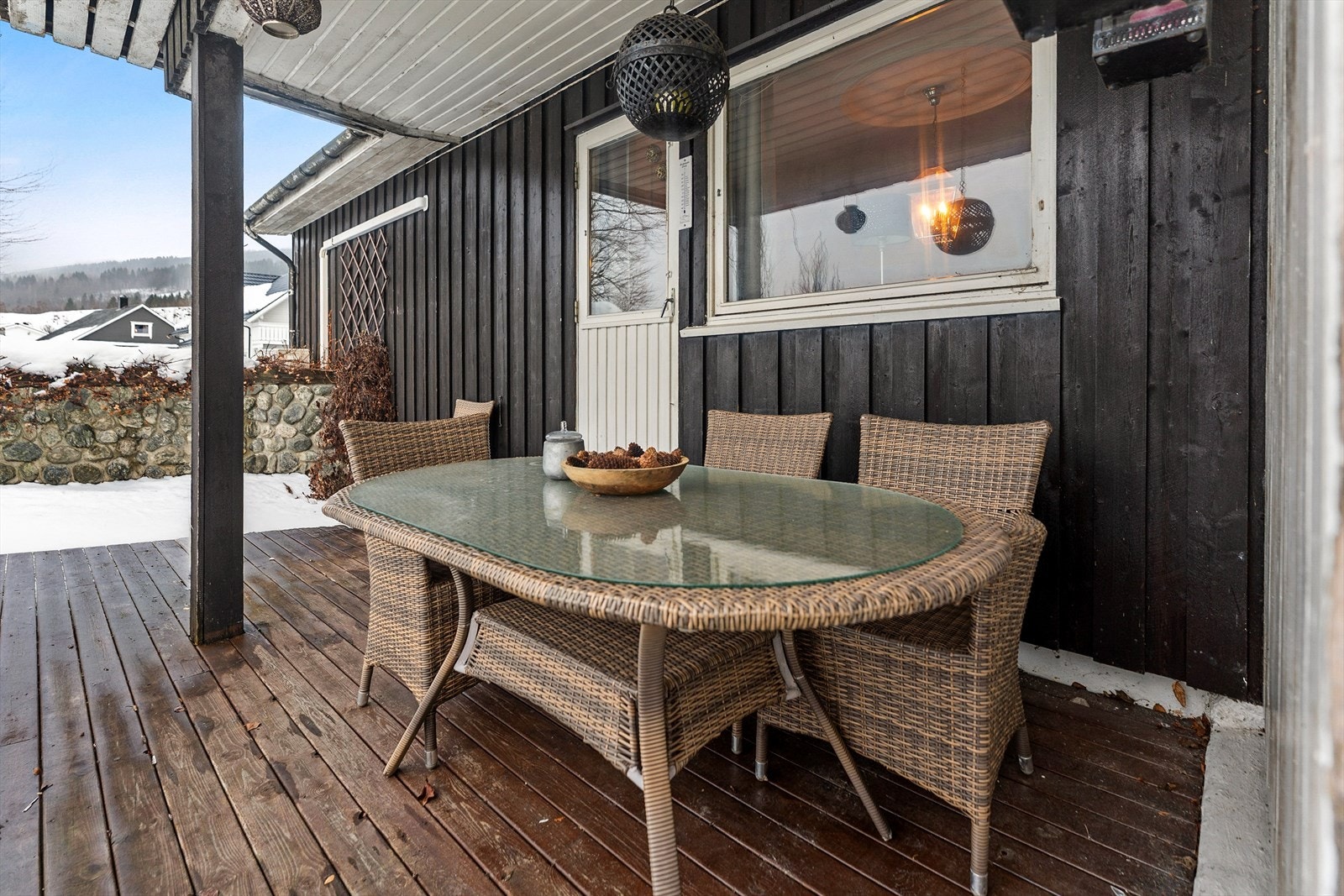 Overbygd del av terrasse Galleribilde