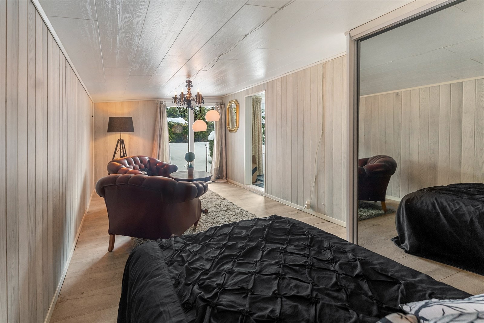 Stue nr 2 som kan brukast til soverom Galleribilde