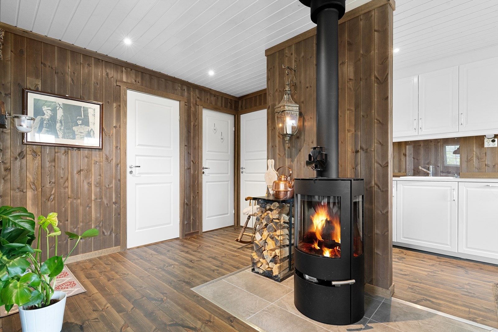 Peisen gir effektive oppvarmingsmuligheter og setter prikken over i-en etter en lang dag ute. Galleribilde