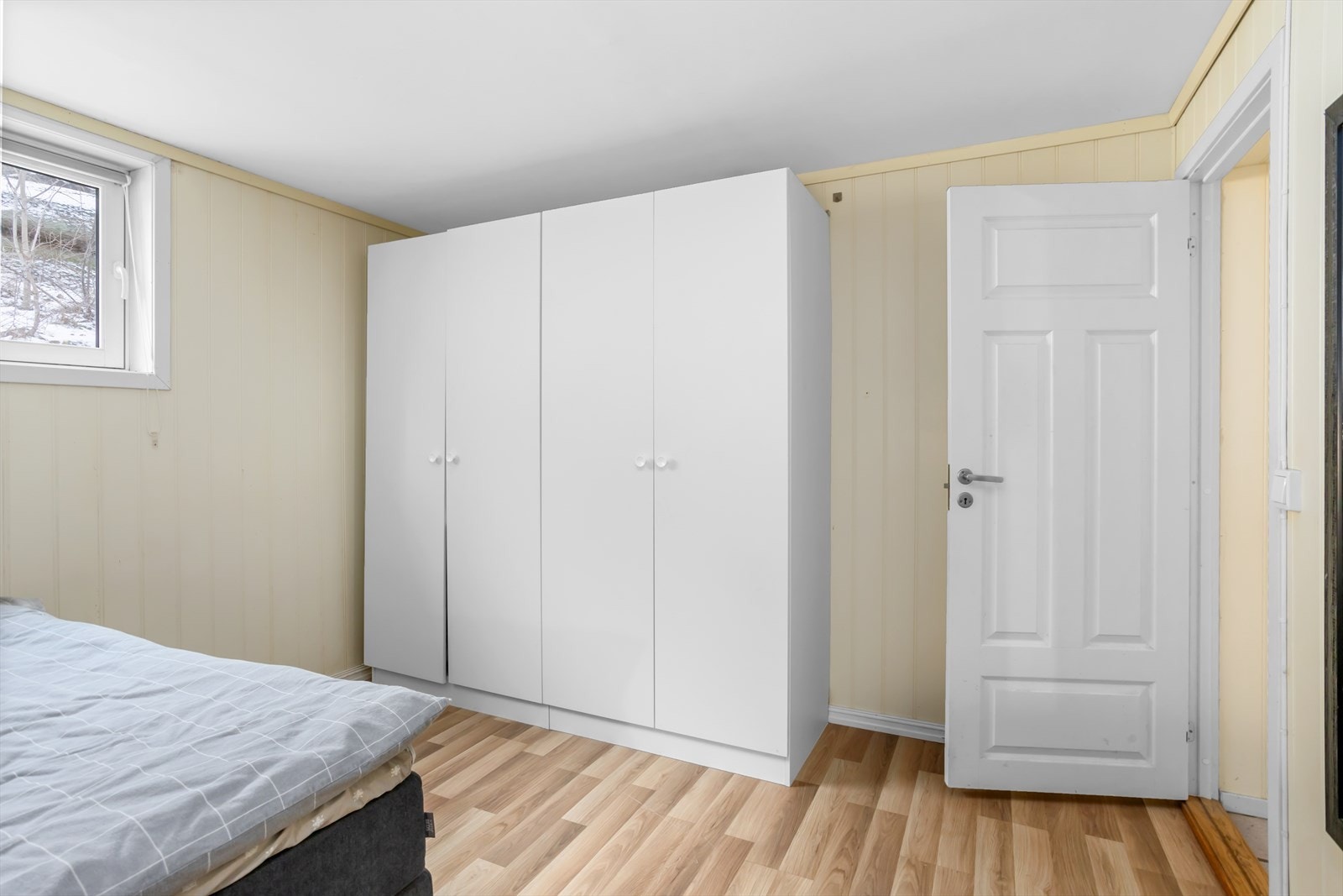 Rom innredet som soverom (Ikke omsøkt/godkjent til varig opphold) Galleribilde