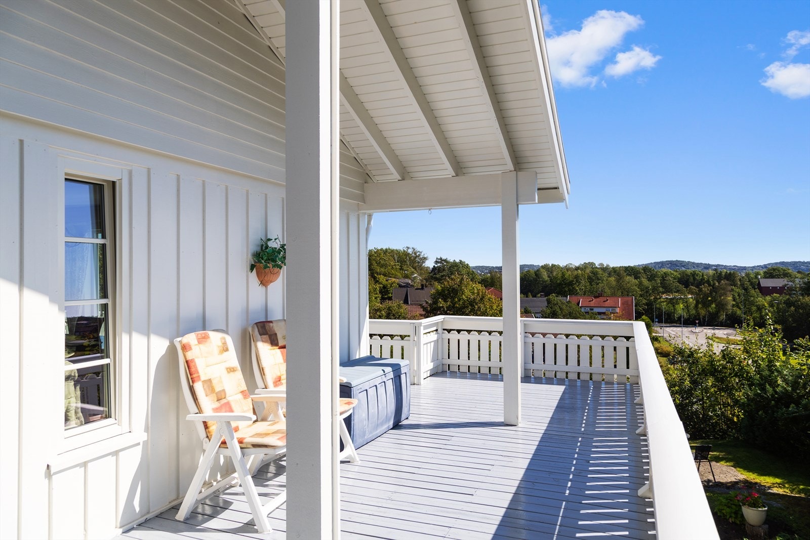 Verandaen/balkongen måles til ca. 85 m² Galleribilde