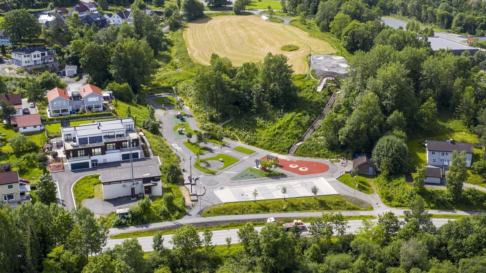 I sentrumskjernen finner du også sykkel- og skatepark som passer for barn i alle aldre. Galleribilde