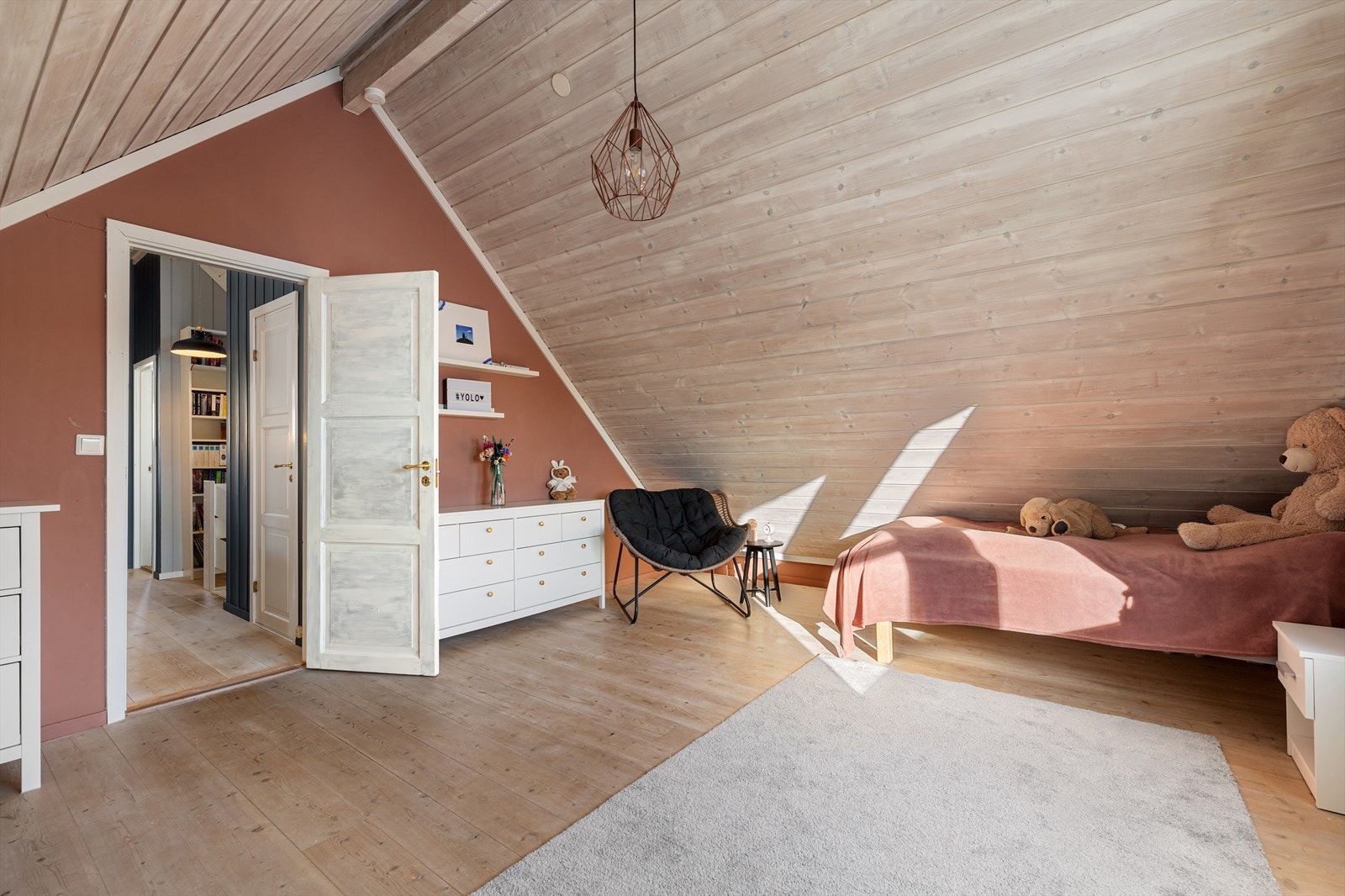 Rommene egner seg godt både som soverom til barna, gjesterom, lekerom eller kontor. Galleribilde