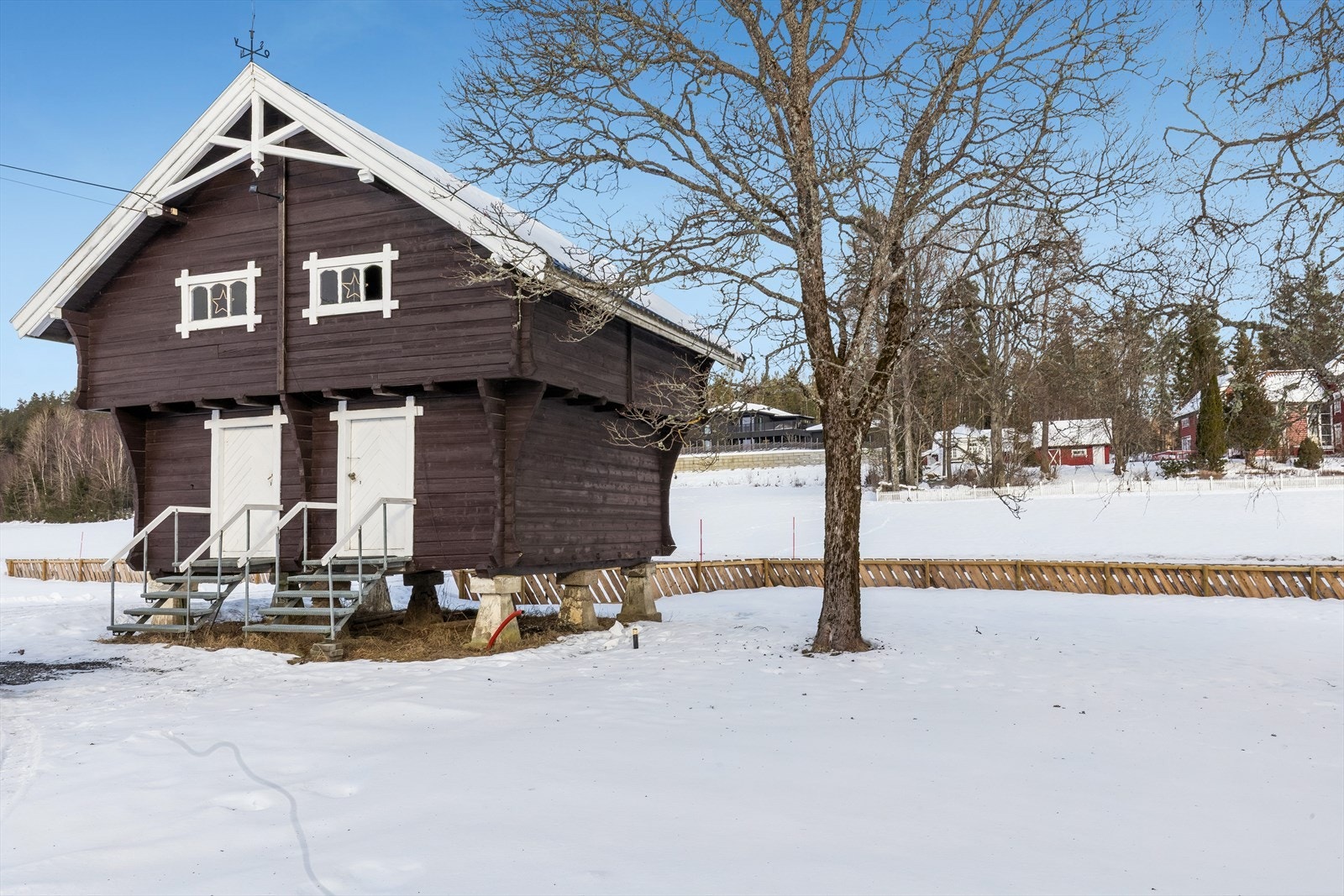 Stabburet med isolert bod i halvparten av 1. etg Galleribilde