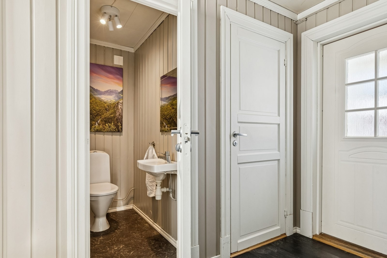 Toalettrom i 1. etg Galleribilde