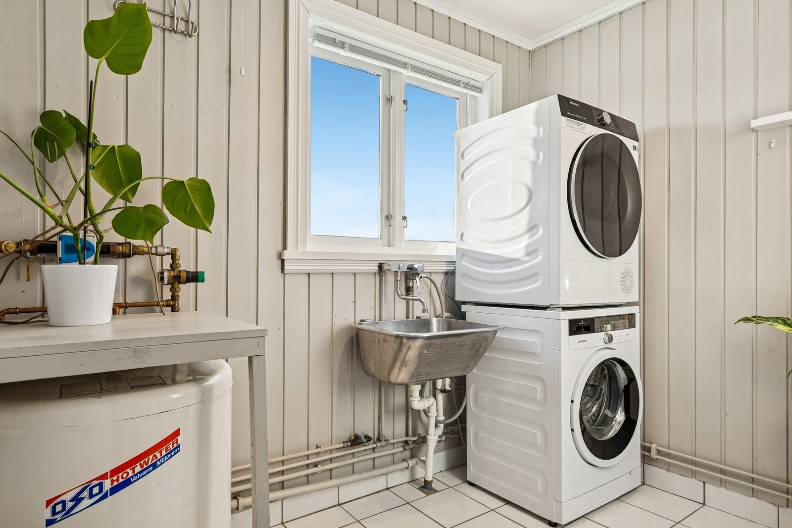 Vaskerom Galleribilde