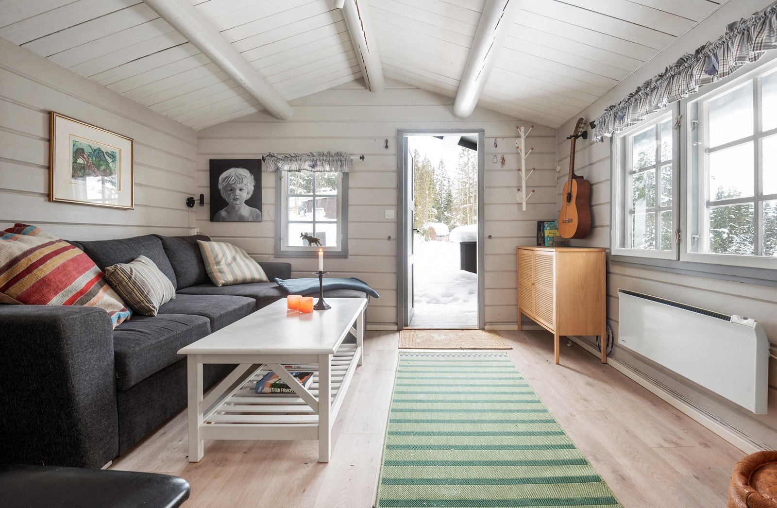 Direkte utgang til stor terrasse Galleribilde