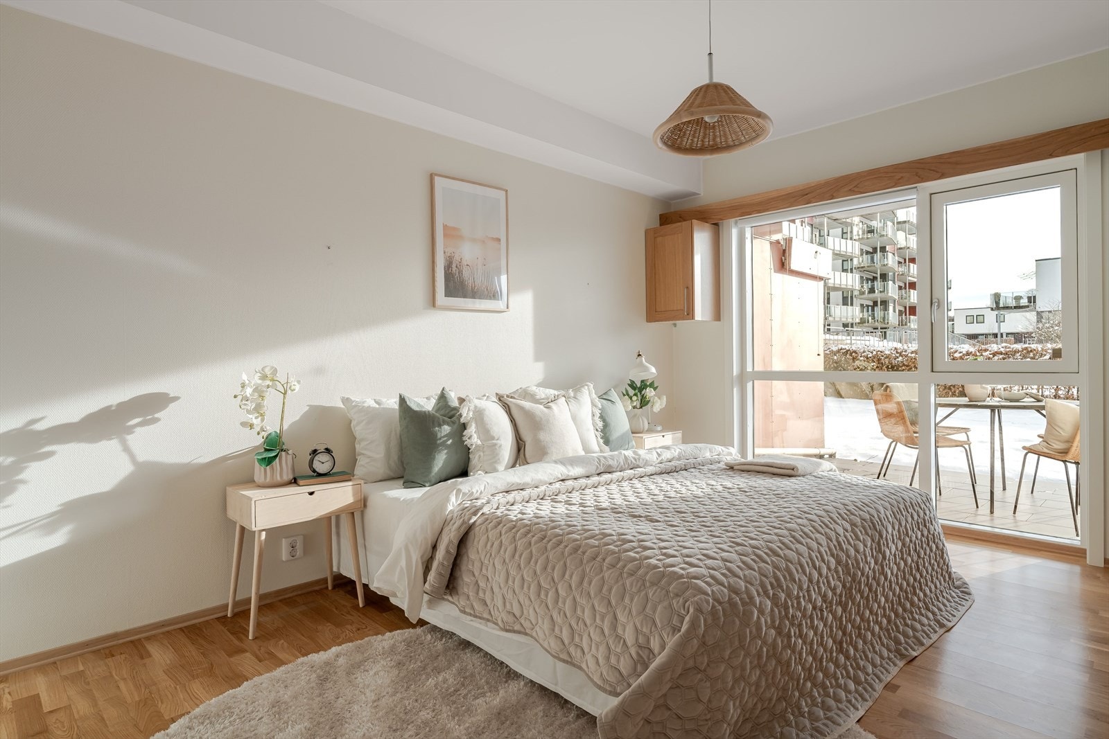 Lyst og stort hovedsoverom | 15,9m2 Galleribilde