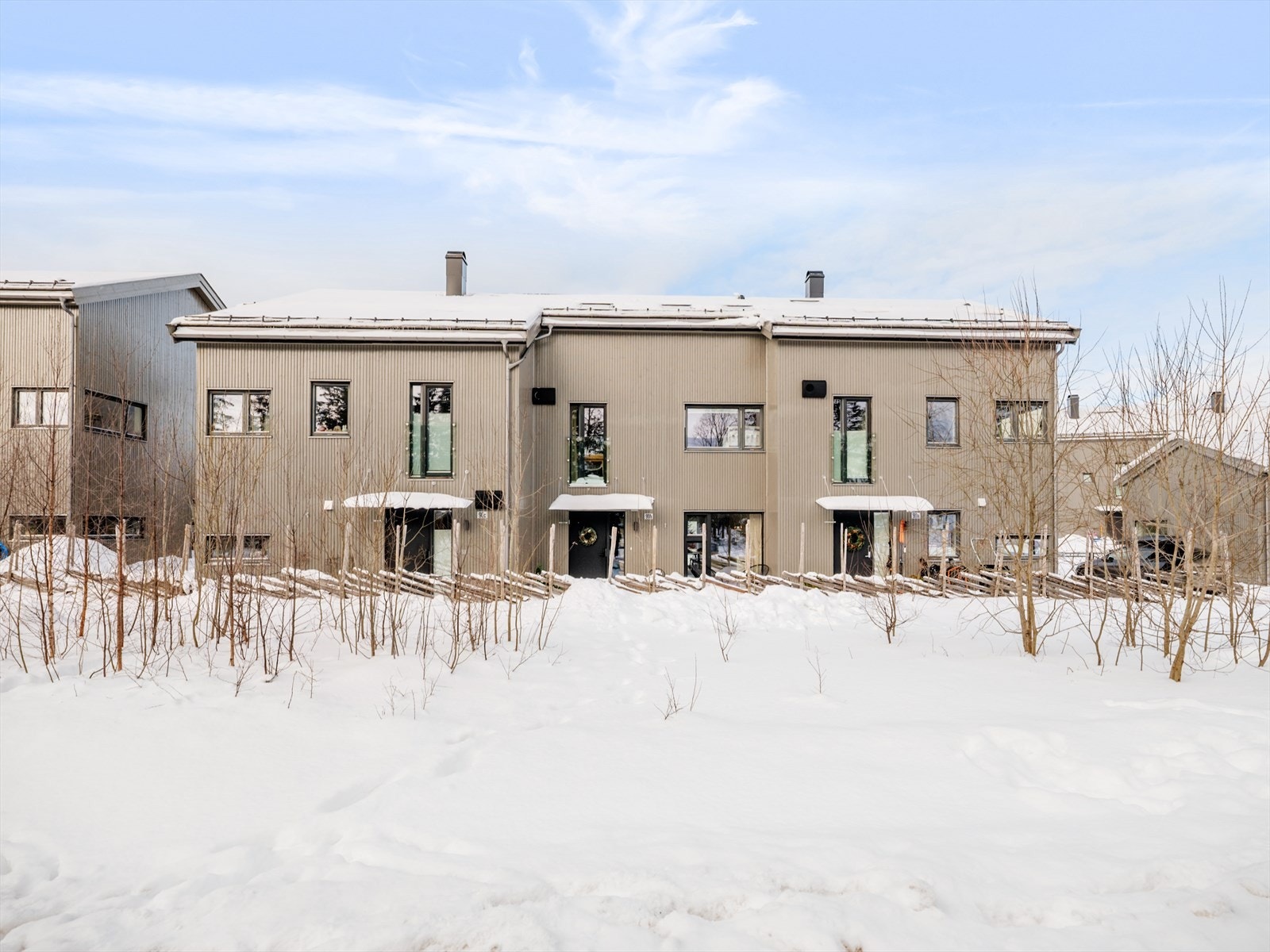 Sameiet er veldrevet og arrangerer hyggelige fellesskap som grilling på tunet og juleavslutning med fakkeltog til gapahuk i marka Galleribilde