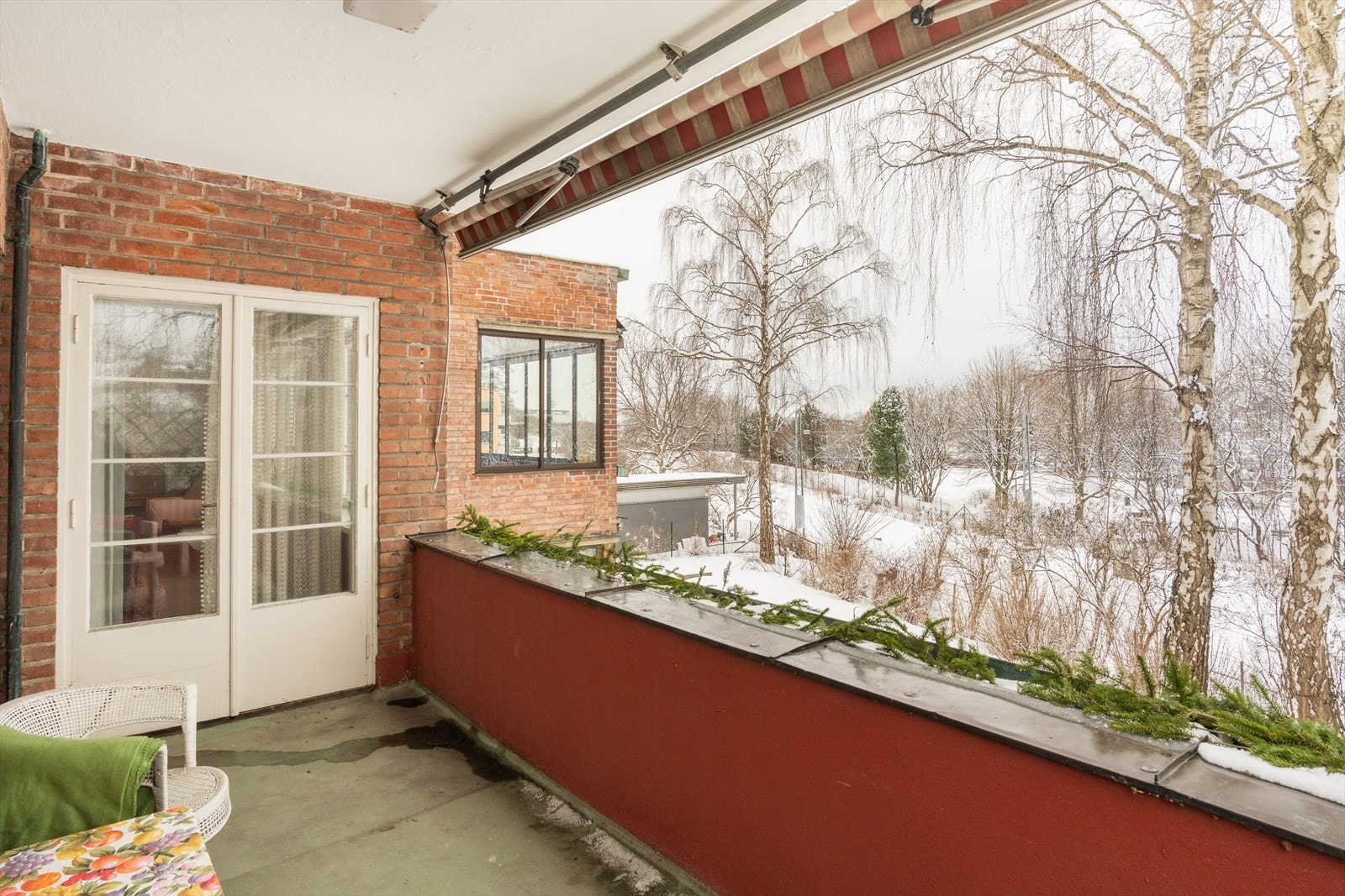 Balkongen er utstyrt med markise. Galleribilde