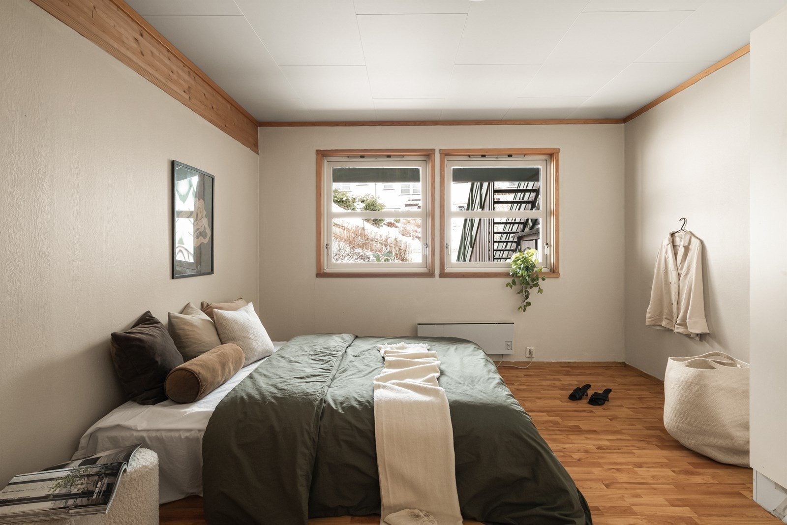 - Underetasjens største soverom måler 14,1m² - Galleribilde