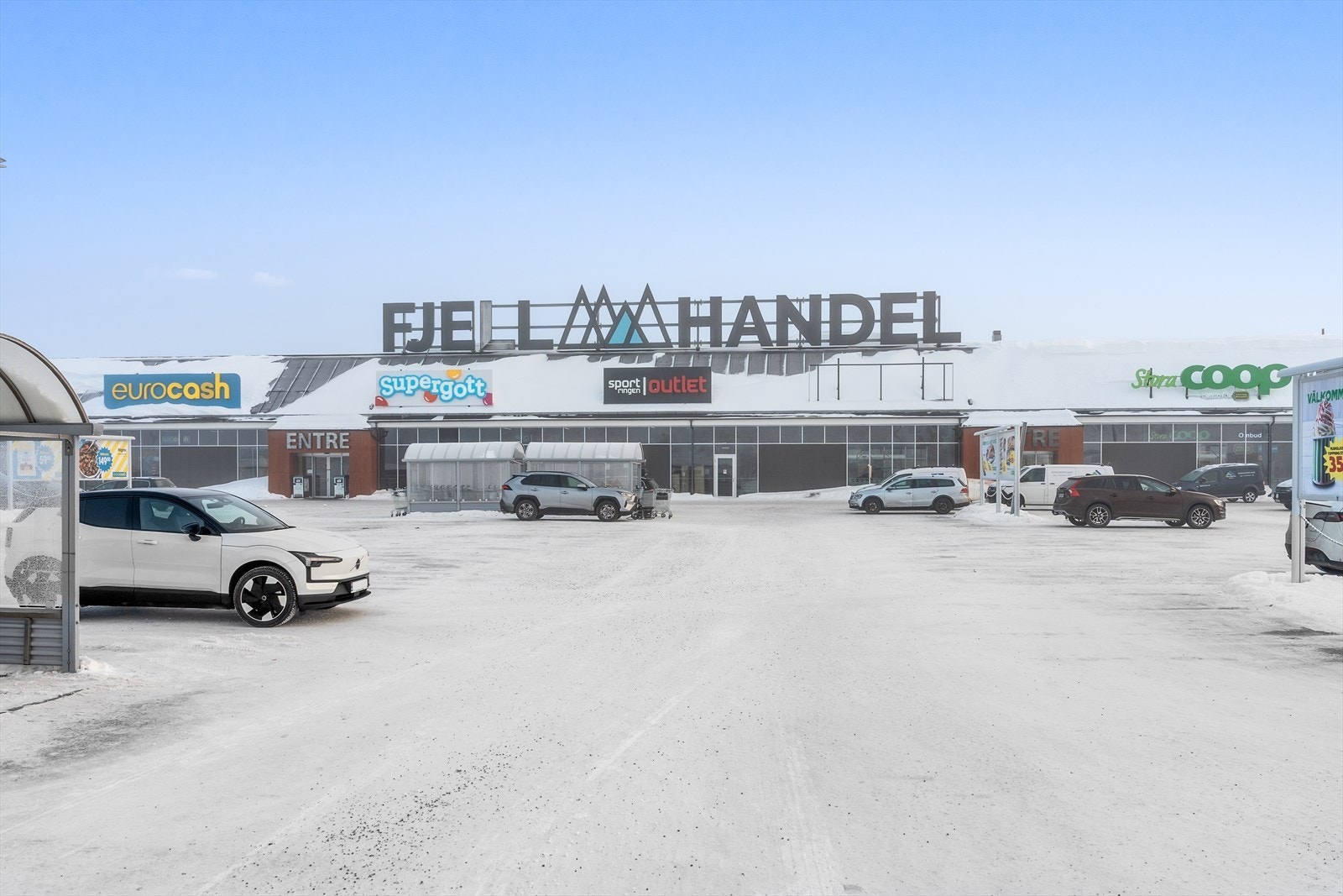 Fra eiendommen er det cirka 5 minutter til Meråker sentrum, 30 minutter til Stjørdal og 30 minutter til Storlien. Galleribilde