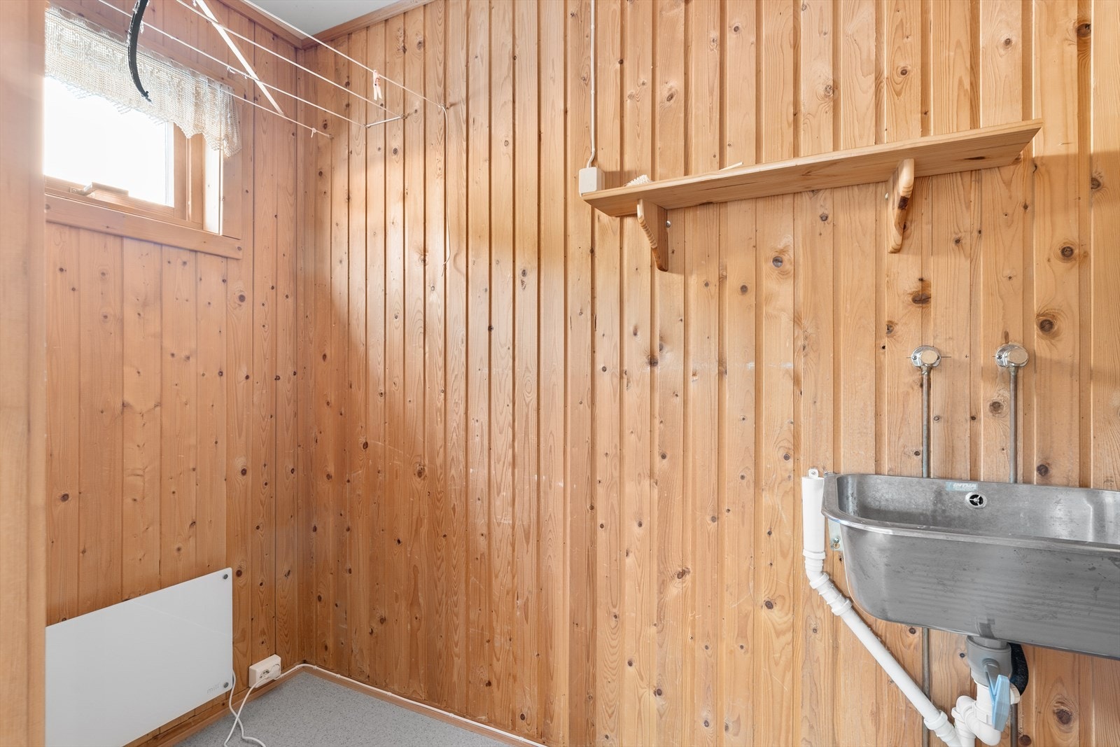 Vaskerom Galleribilde