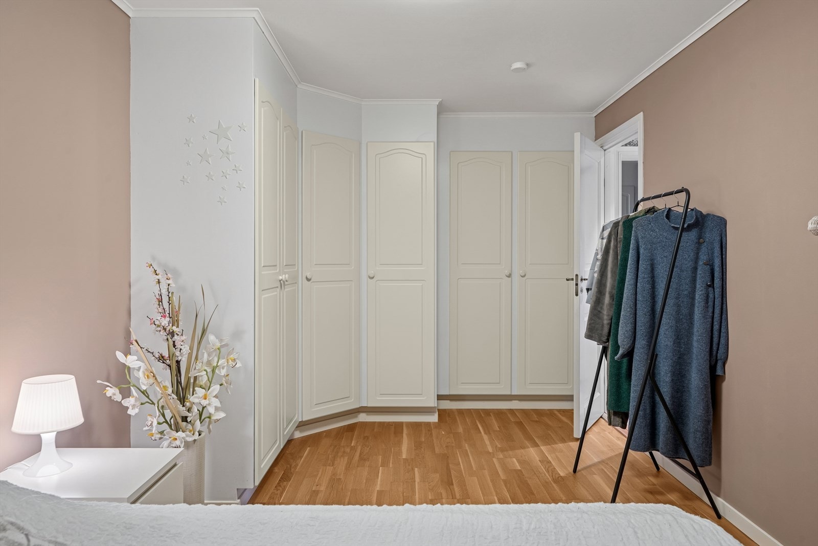 Soverom 1 beliggende i 1. etasje. Galleribilde