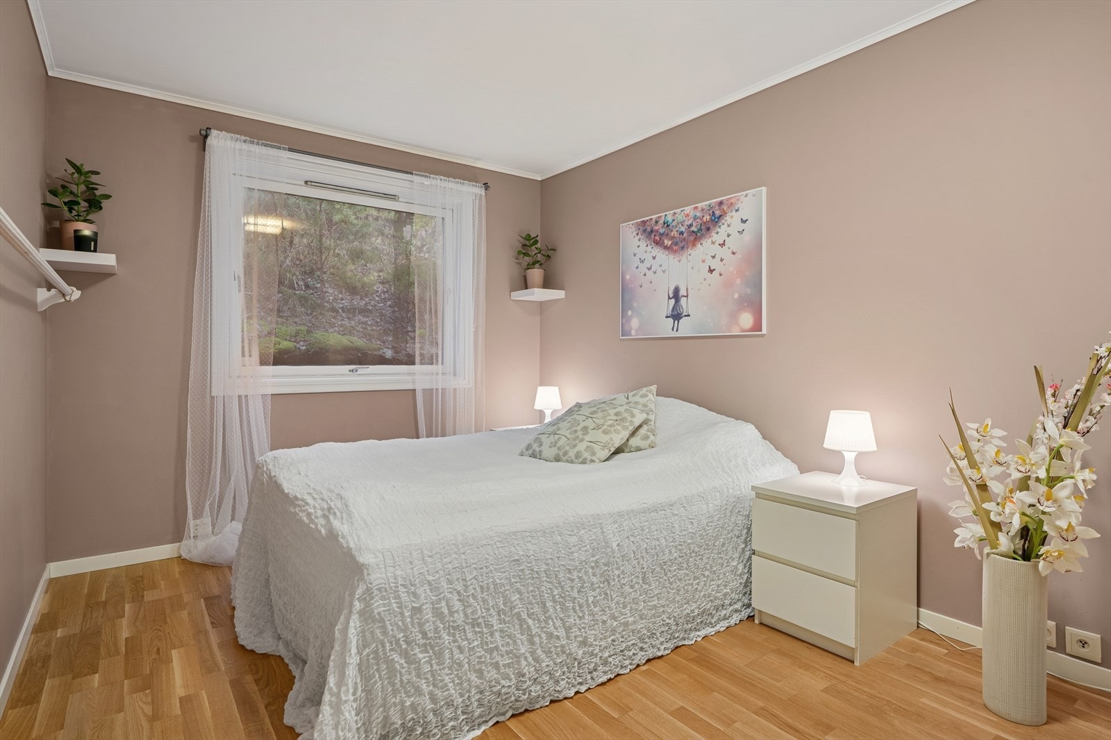 Soverom 1 beliggende i 1. etasje. Galleribilde