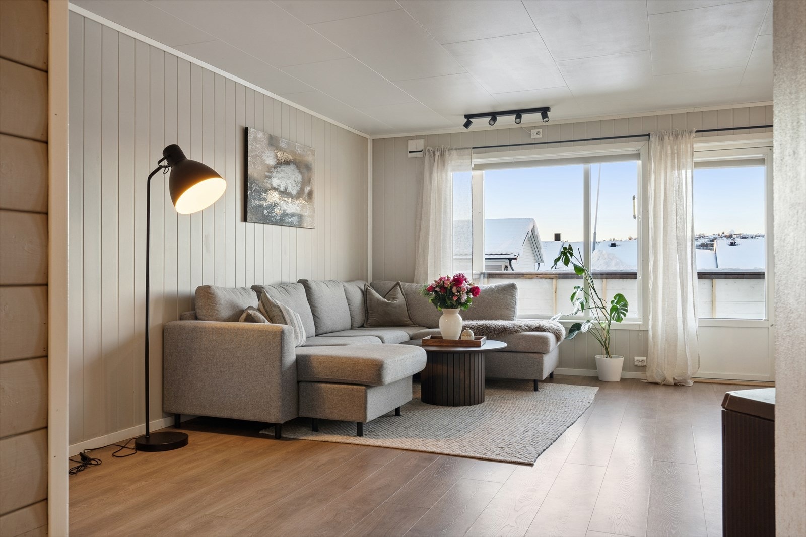 Reinvegen 39 er en 3-roms eierleilighet. Galleribilde