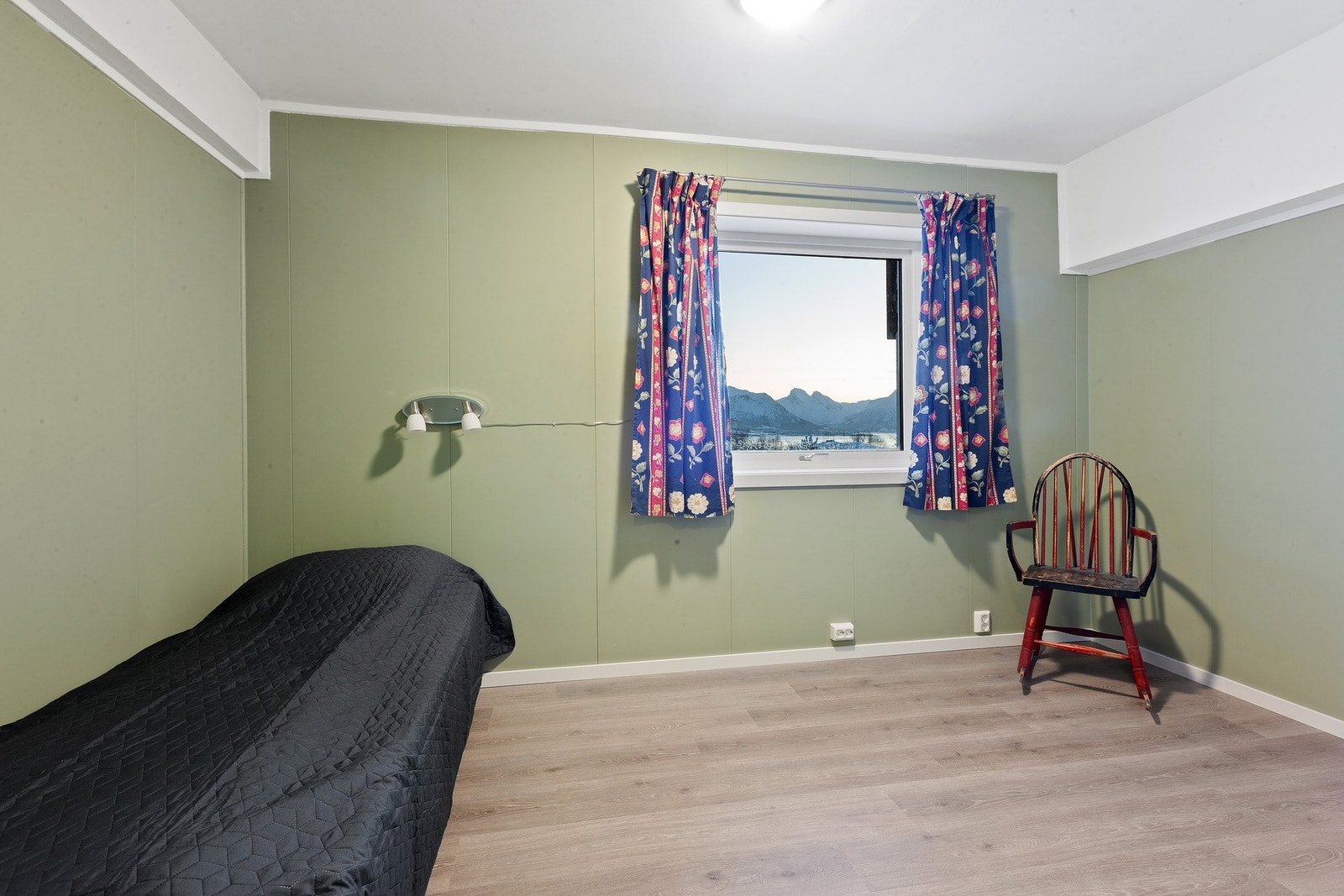 Soverom nr. 4 i underetasjen Galleribilde