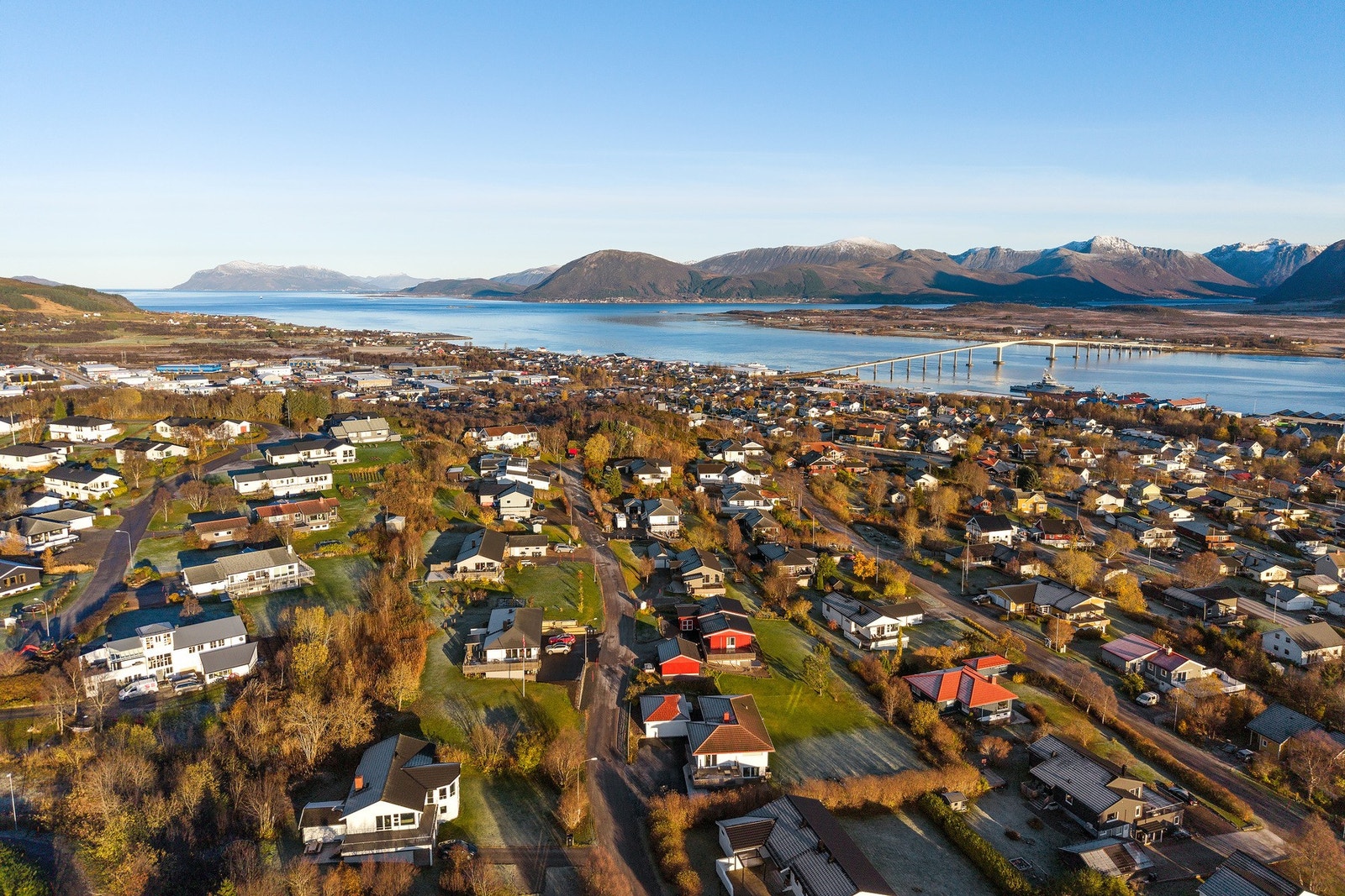 Nærområdet tilbyr mange fine rekreasjonstilbud for både store og små Galleribilde