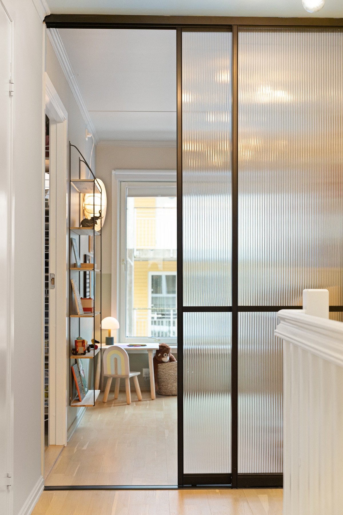 Videre inn til soverom 2 og 3. Galleribilde