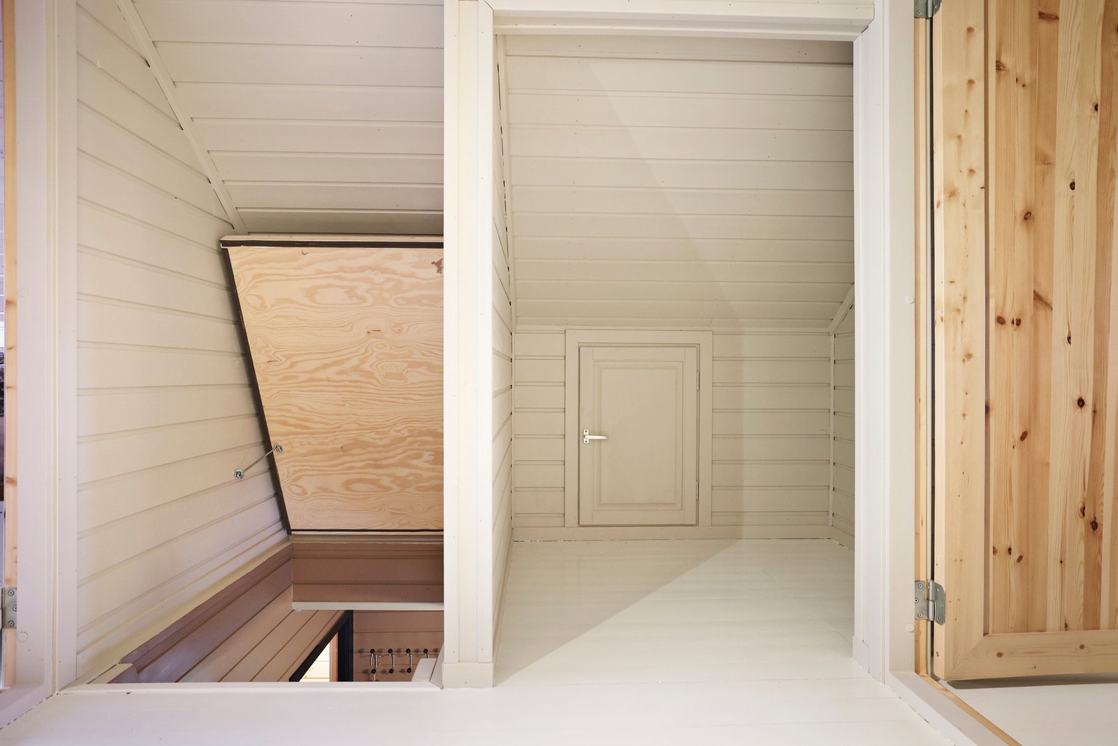 Praktisk luke til hems. Galleribilde