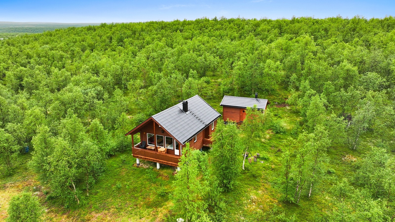 Fritidsboligen har en god beliggenhet med alle muligheter for variert friluftsliv utenfor ytterdøra. Galleribilde