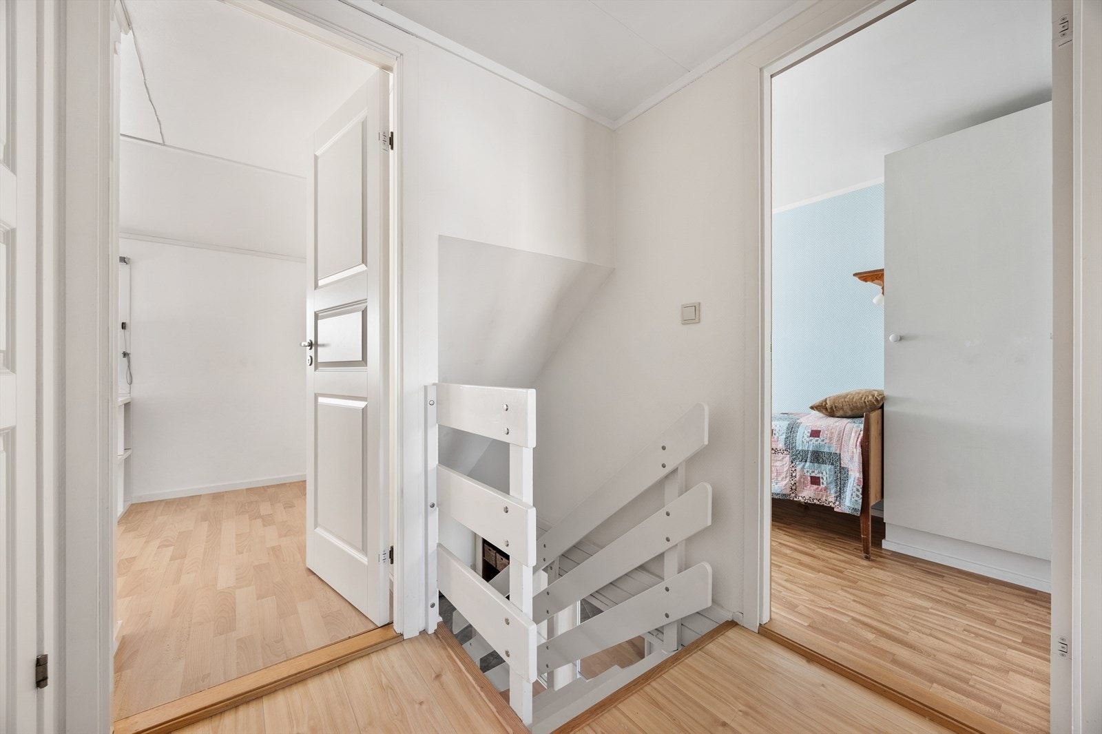 Trapperom/gang i 2.etasje. Galleribilde