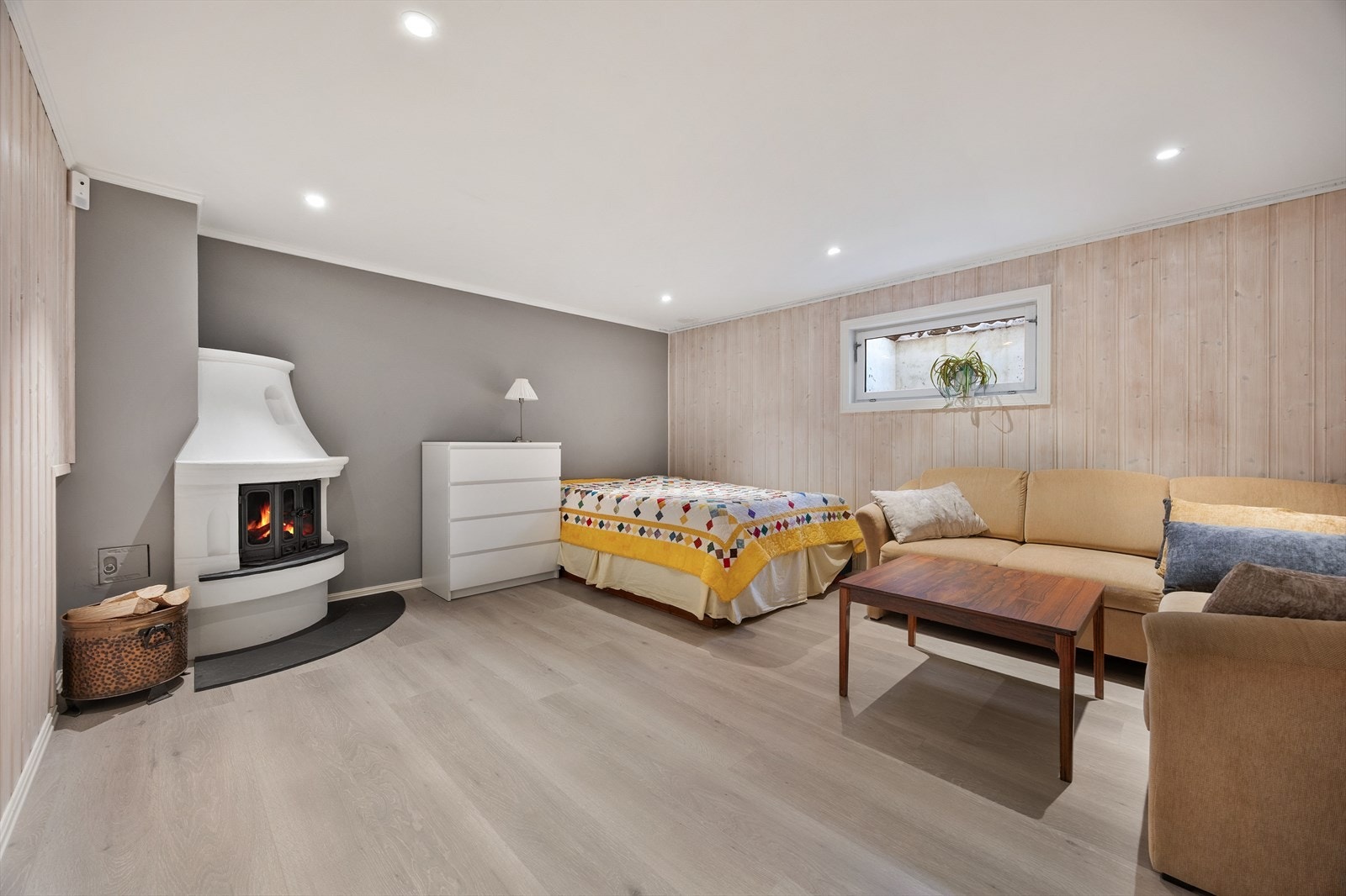 Det innredede kjellerrommet er et flott tilleggsareal for familien. Galleribilde