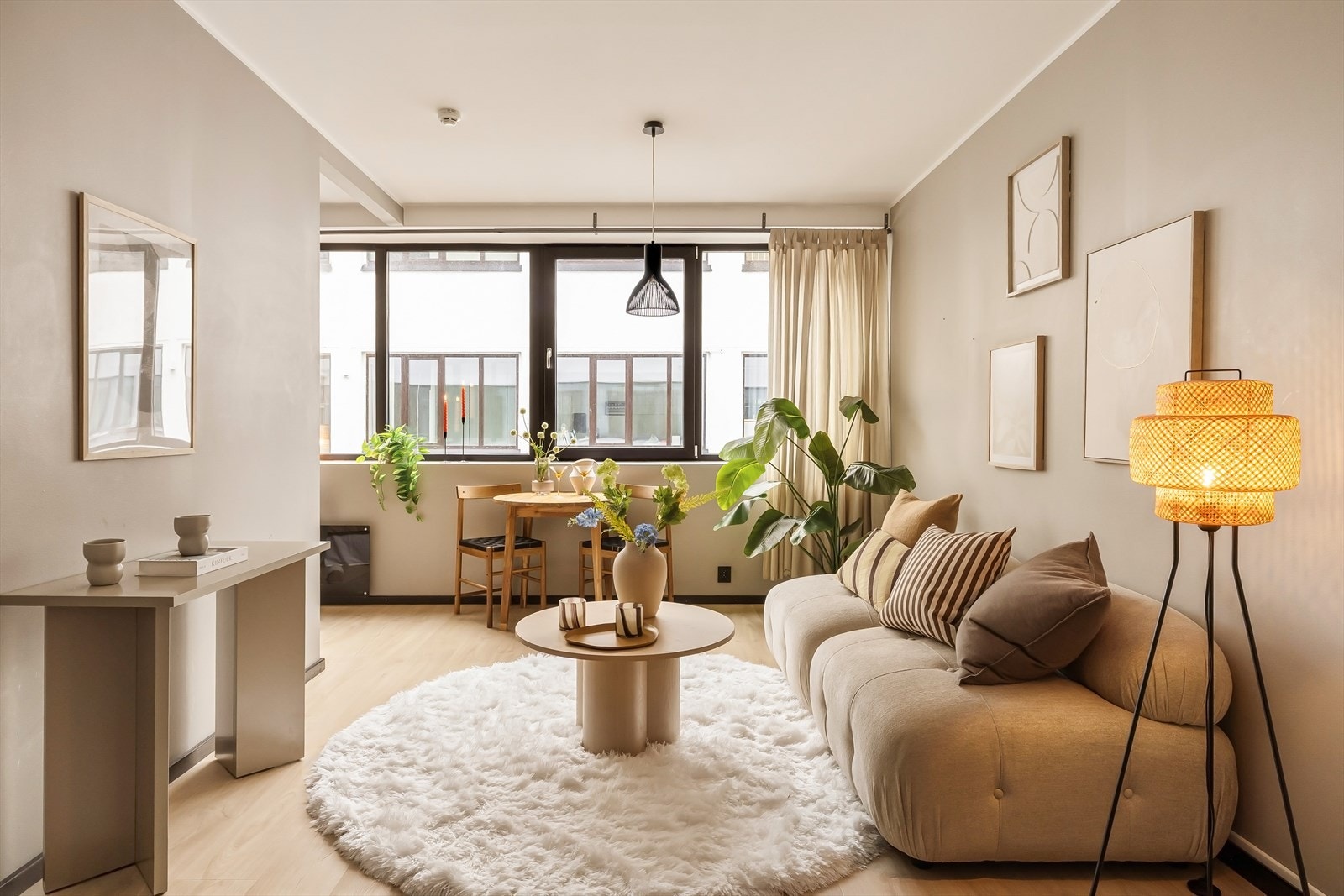 Velkommen til Møllendalsveien 63A presentert av Louise Reeh Øvretveit ved Eiendomsmegler Norge Galleribilde