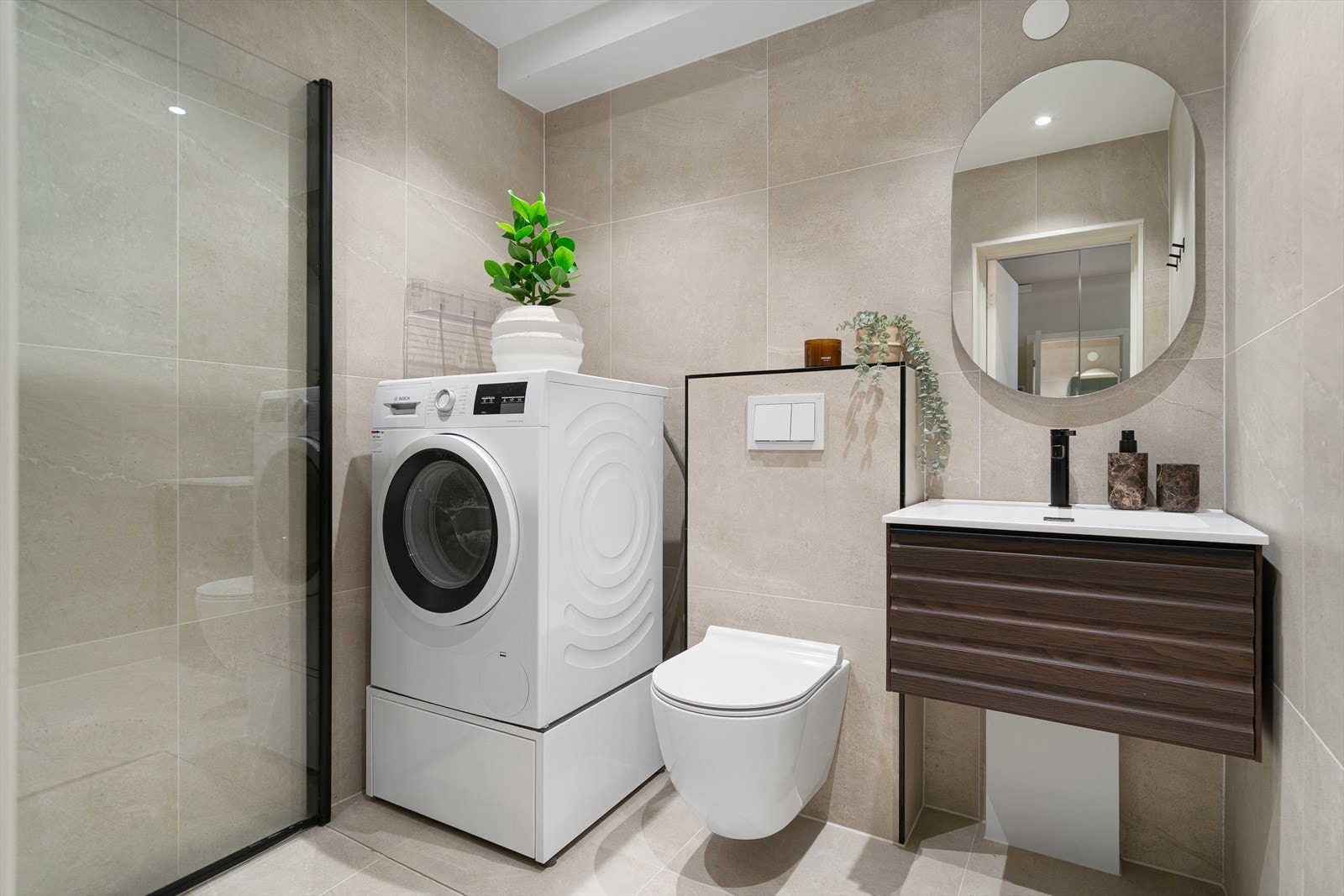 Sjekk dette rålekre badet oppusset i 2023 Galleribilde