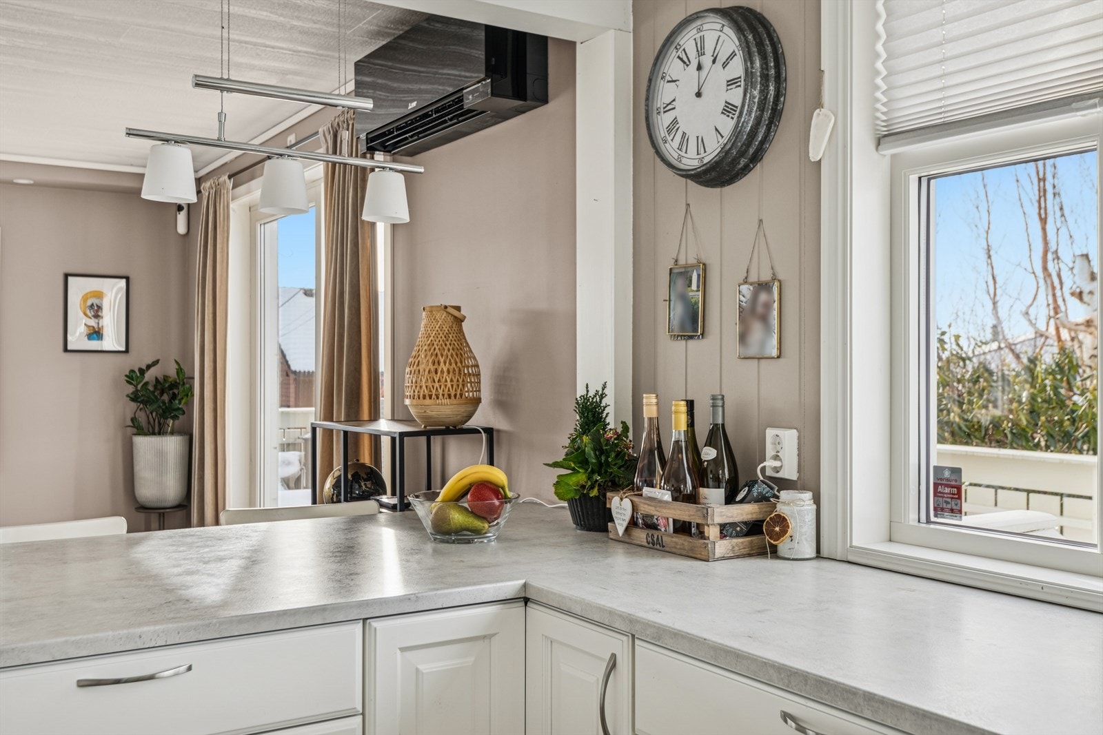 Varmepumpe fra 2021 sørger for jevn og behagelig temperatur året rundt. Galleribilde