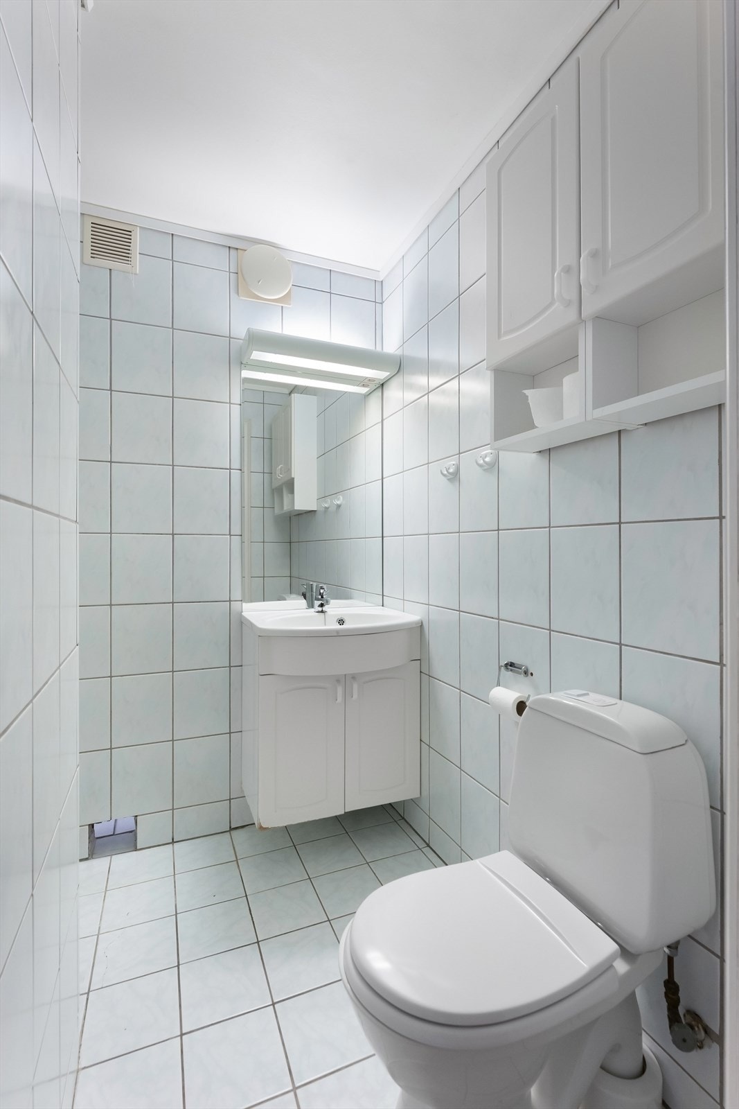 Baderom nr. 2 ved entréen Galleribilde