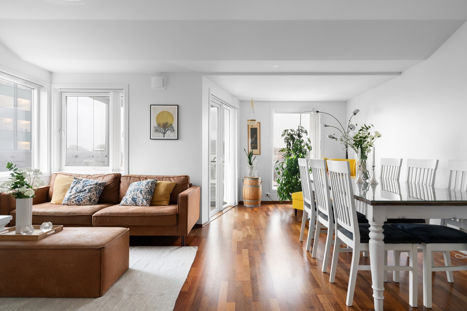 Innbydende leiligheten i 5. etasje, perfekt for deg som ønsker en sentral beliggenhet. Galleribilde