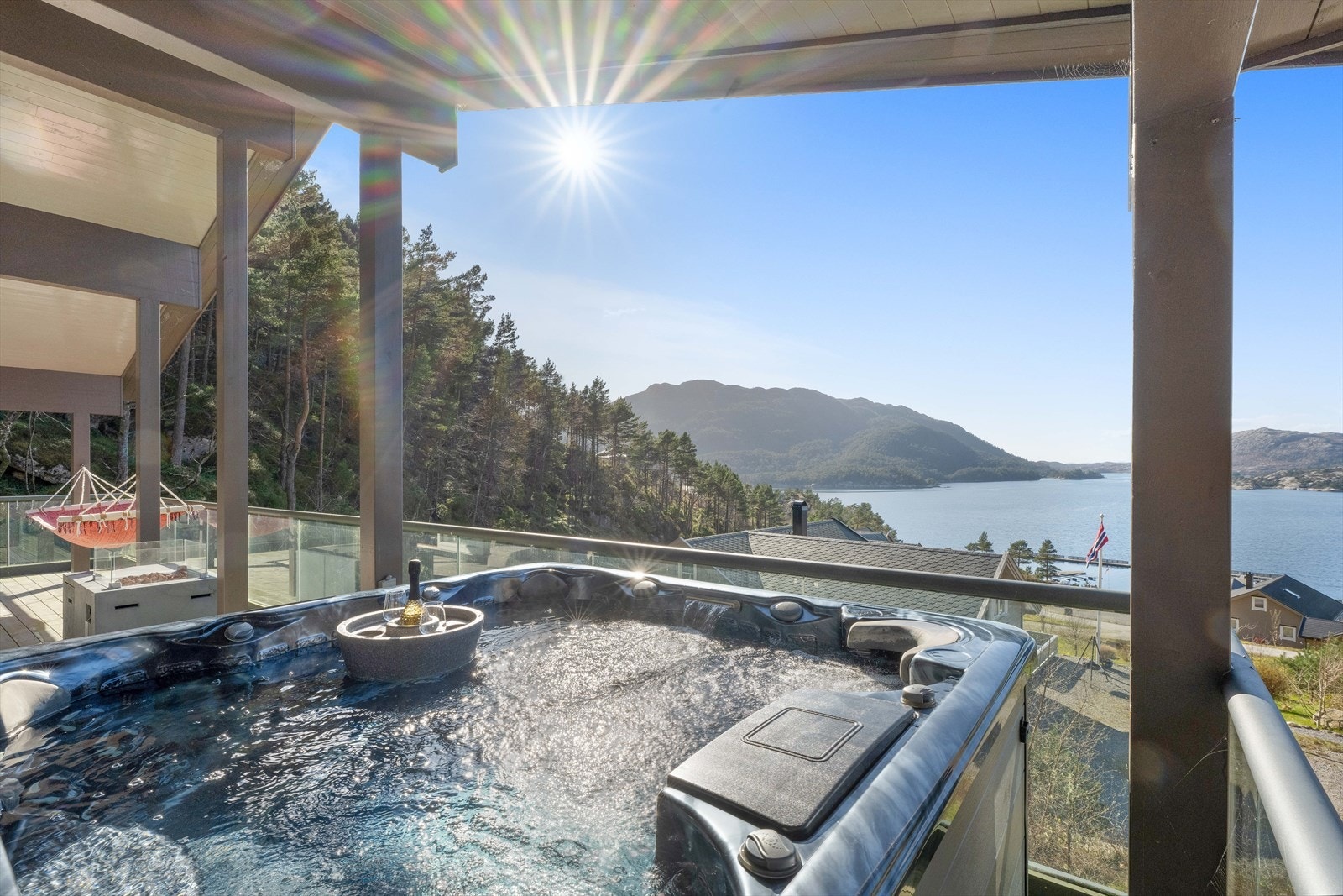 Terrasse med nydelig utsikt Galleribilde