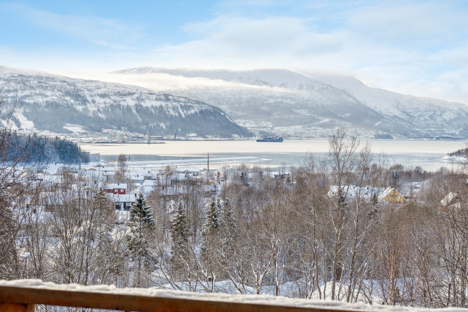 En av byens beste utsiktstomter! Galleribilde