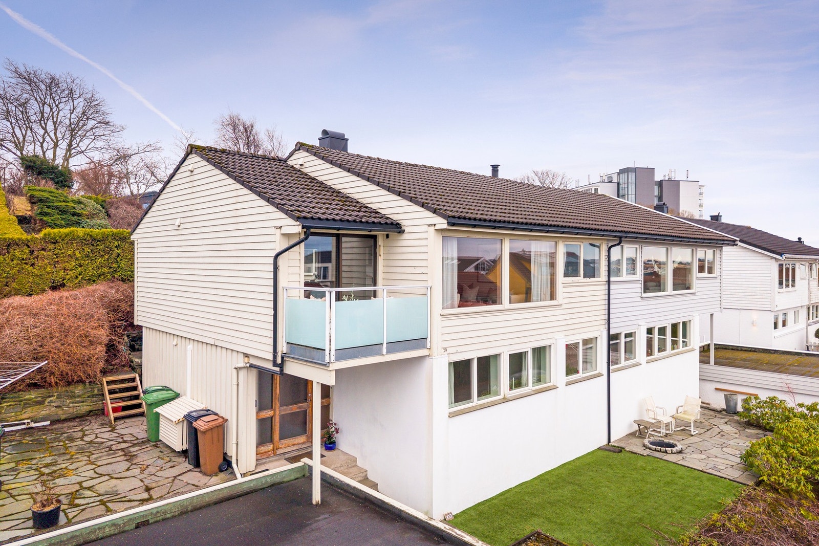 Område kombinerer rolige omgivelser med nærhet til både sjø, natur og sentrale servicetilbud Galleribilde