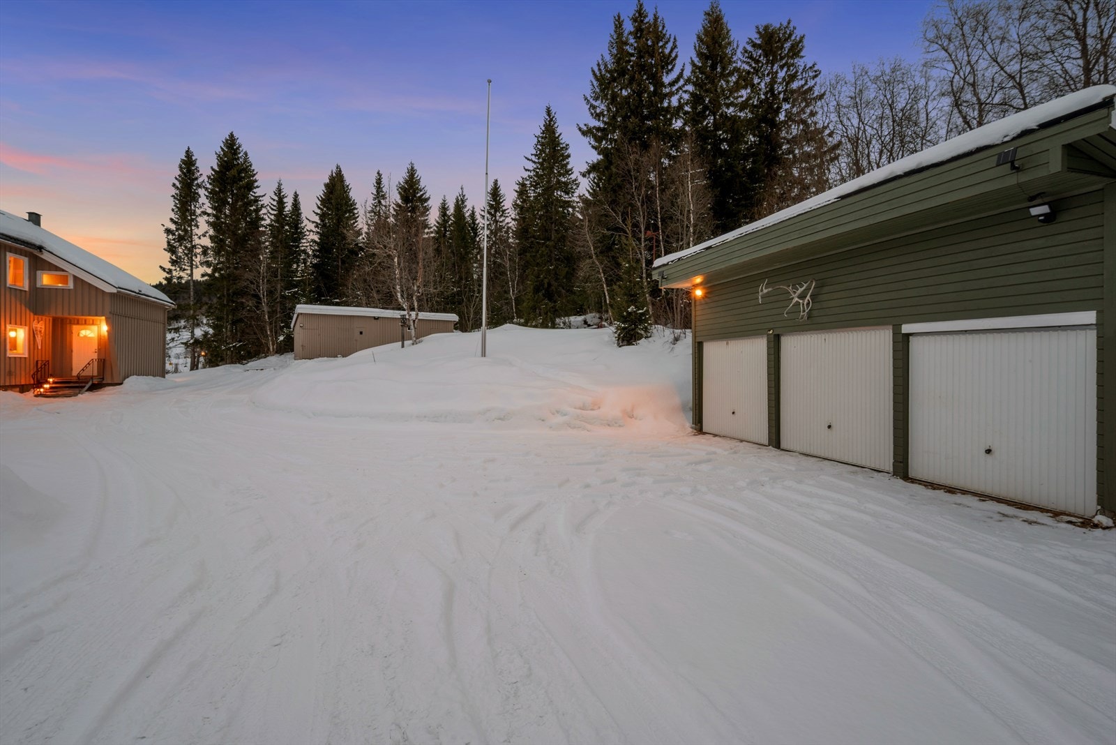 Garasjen ble påbygd i 2004. Galleribilde