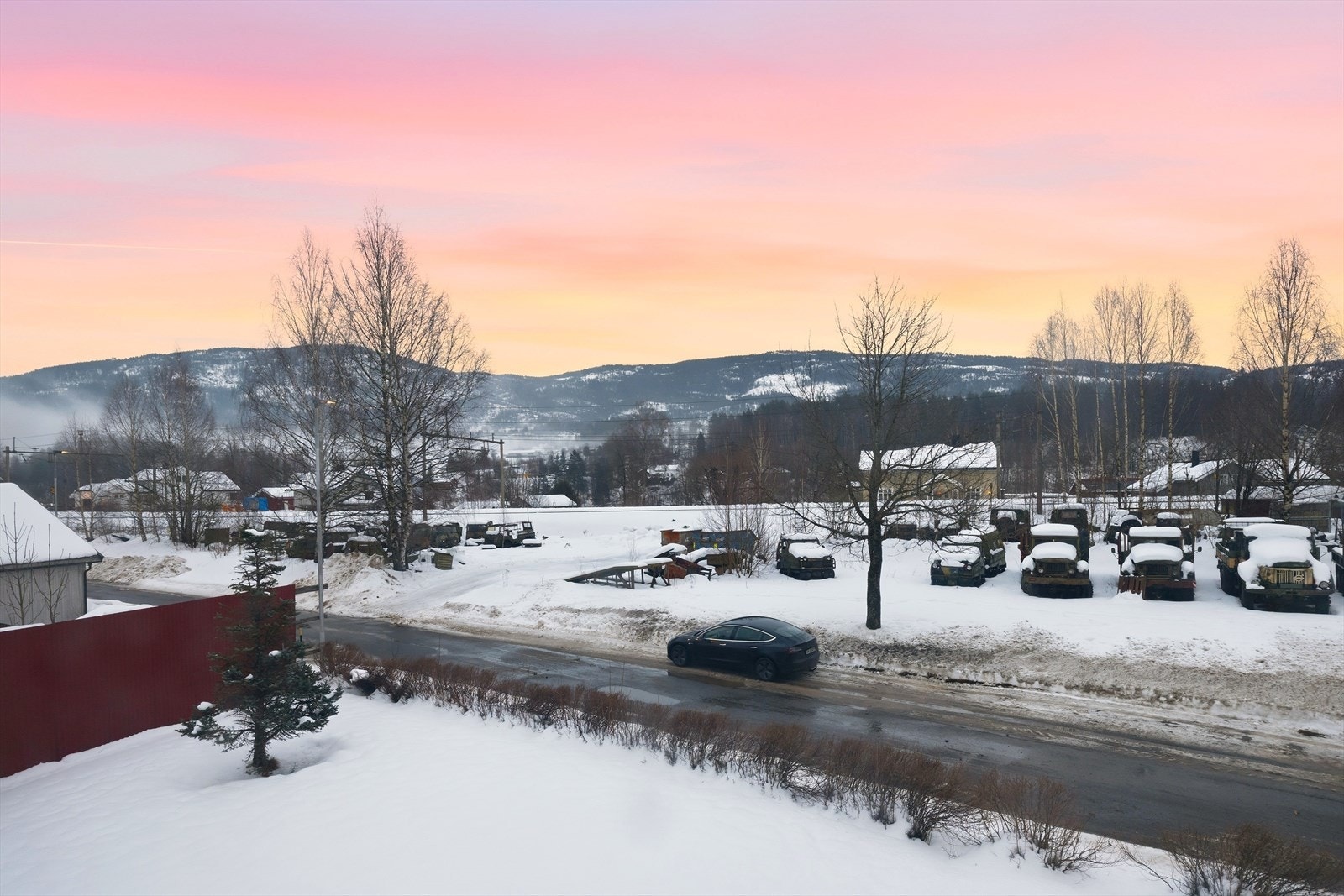 Utsikt fra eiendommen. Galleribilde