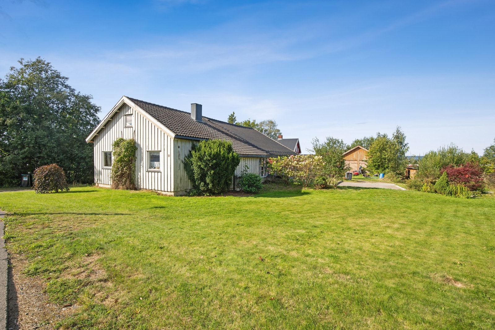 EIE Jessheim v/Aleen Bajwa har gleden av å presentere Skomakervegen 10A! Foto av Ole Kaldal og Bjørn Sørheim (EFKT). Galleribilde