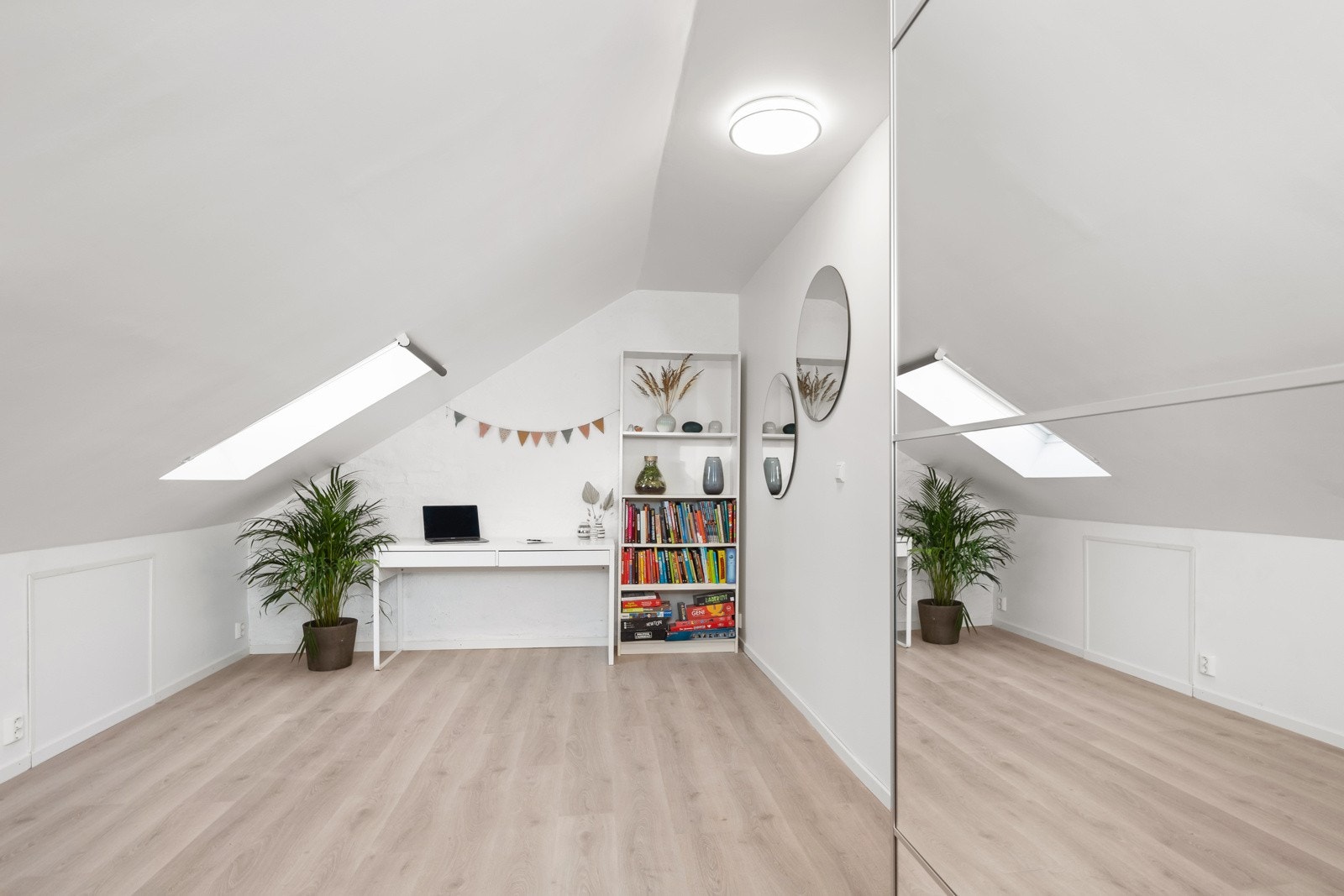 Loftsrom. Galleribilde