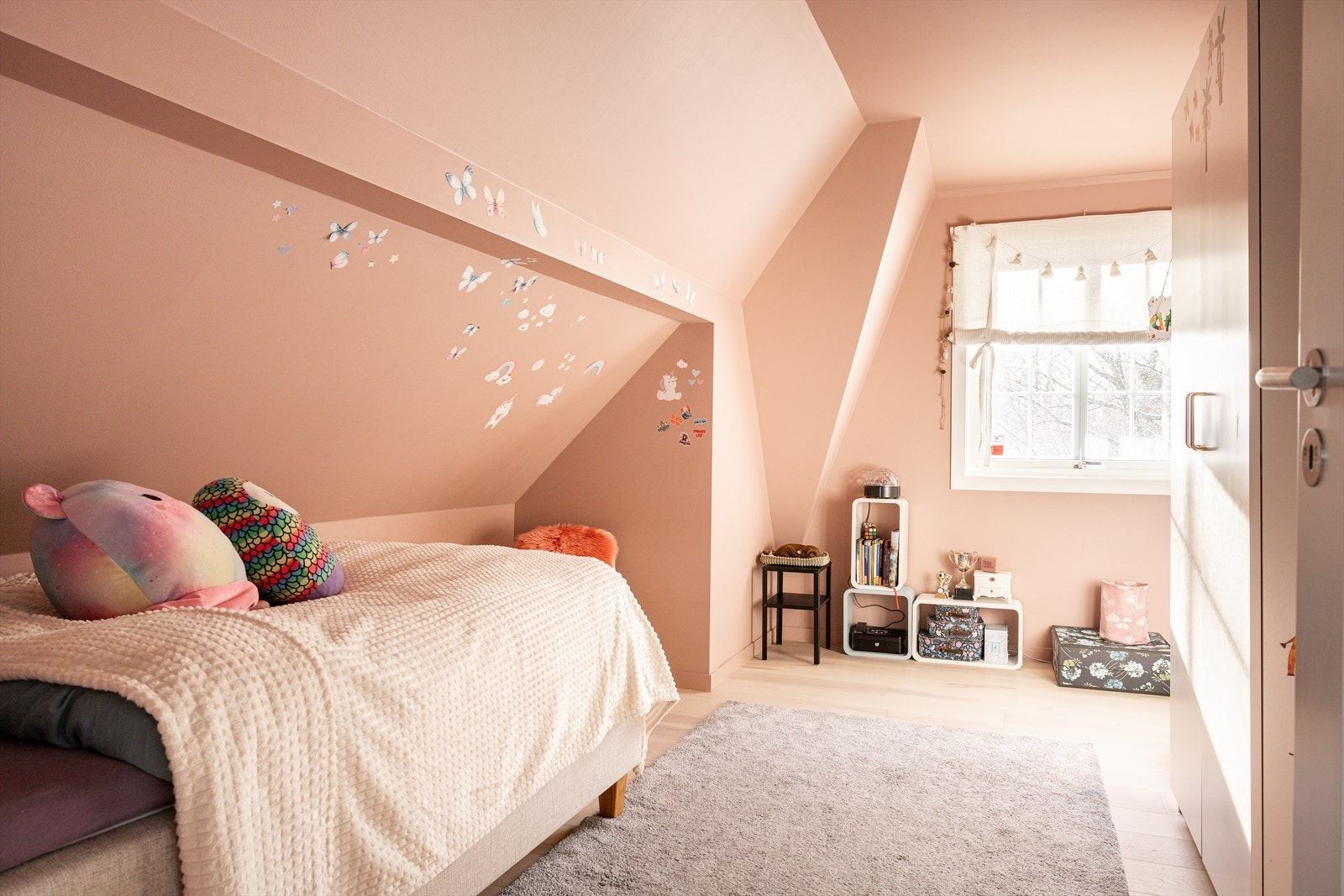 Soverom 2 av god størrelse. Galleribilde