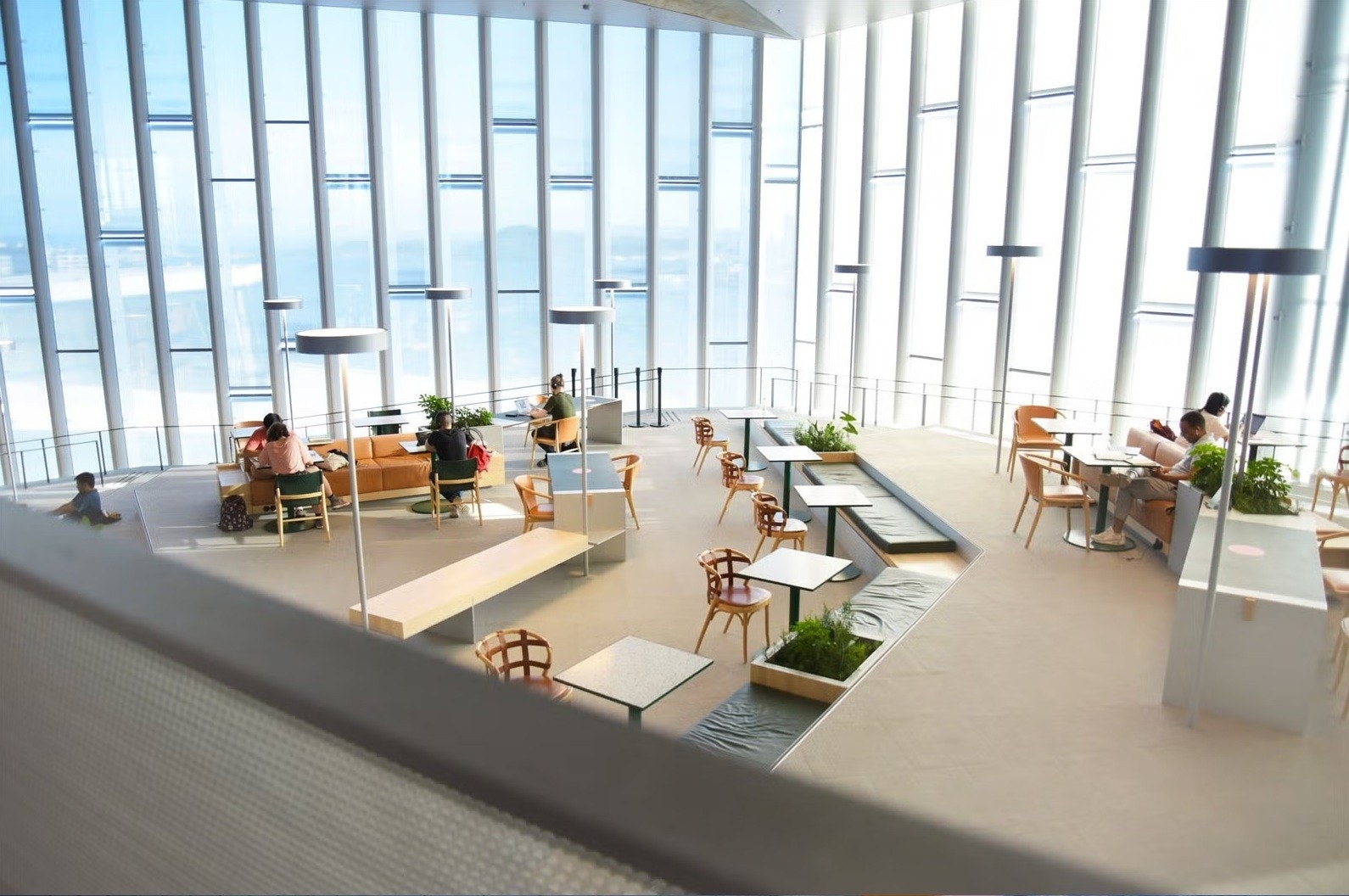 Oslo kommunes folkebibliotek, Deichman, er også å finne i Bjørvika like i nærheten av Oslo S. Galleribilde