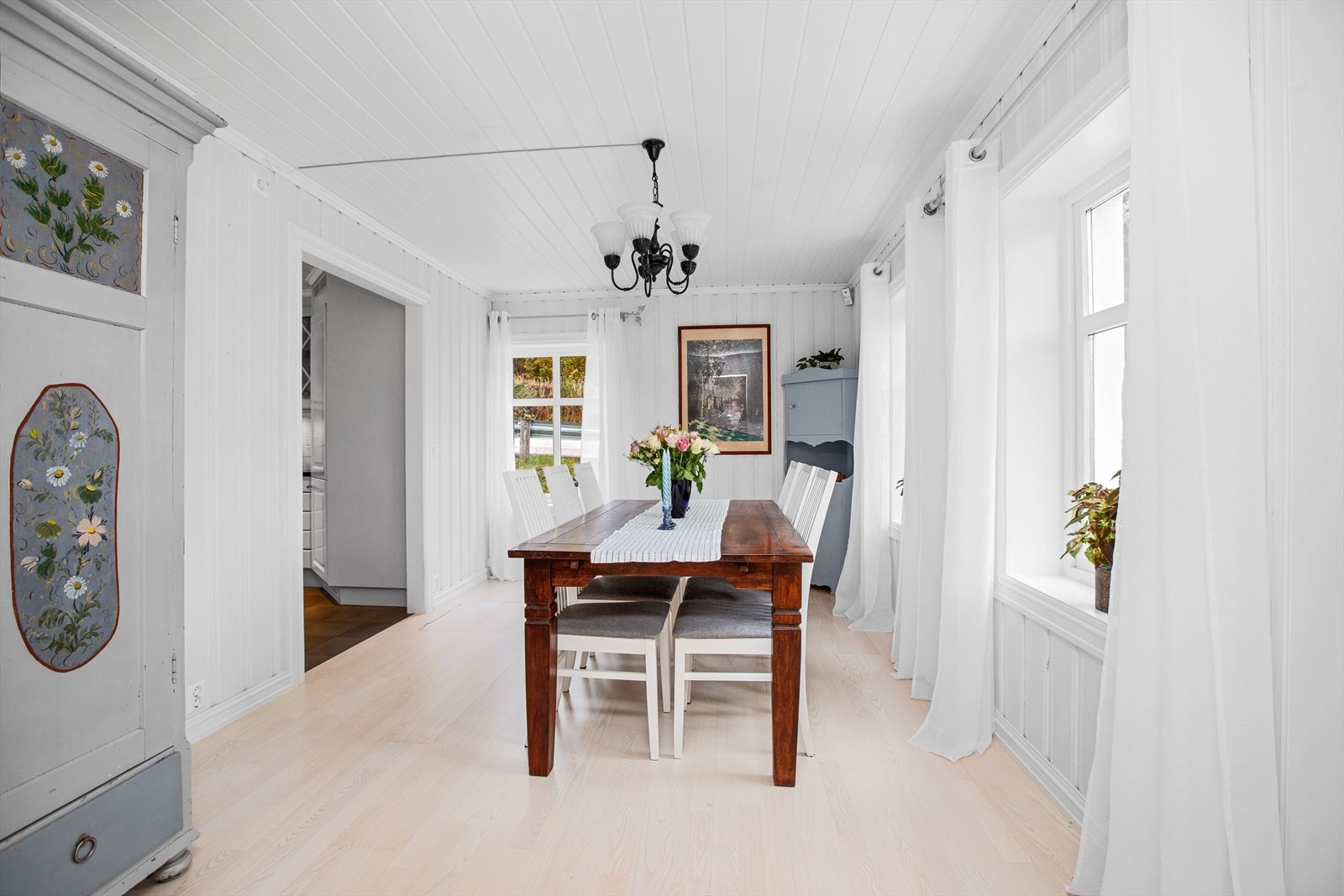 Koselig spisestue Galleribilde